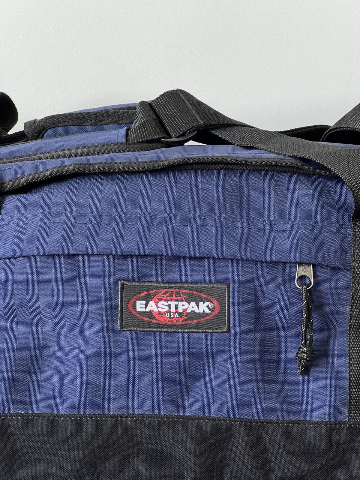 Eastpak × Vintage Waterproof Eastpak Large Duffle Bag 💼 Size ONE SIZE - 5 Thumbnail