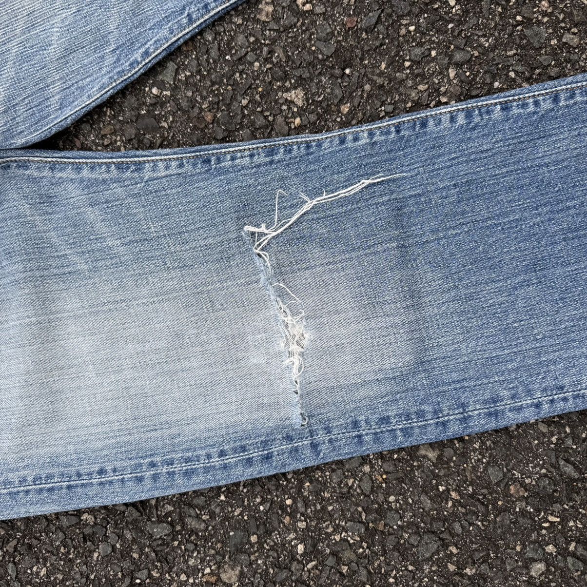 Levi's Vintage Clothing VINTAGE LEVI'S 501 FADED RIPPEP JEAN DENIM PANTS Size US 31 - 10 Thumbnail