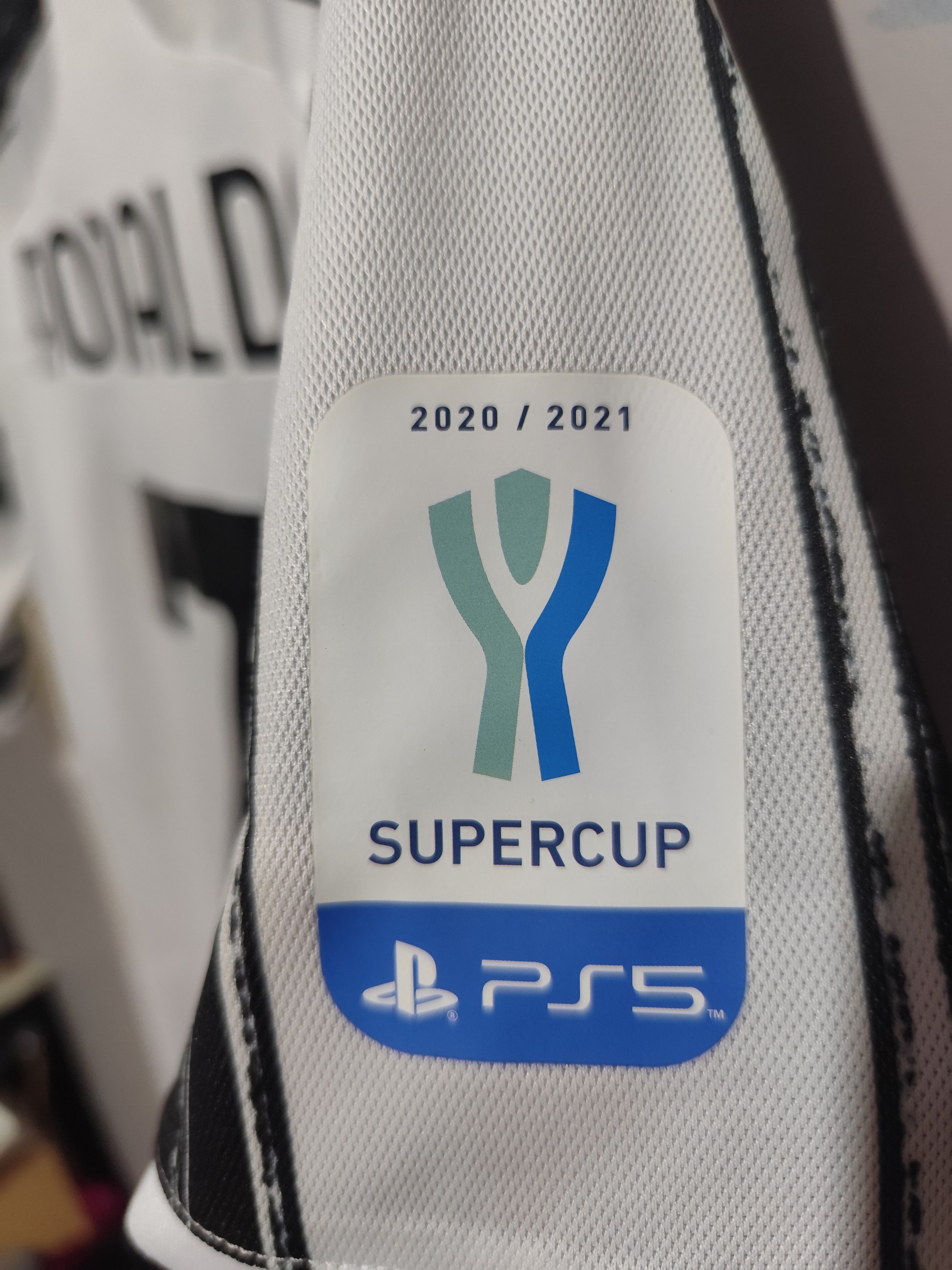 Adidas Adidas x Juventus #7 Cristiano Ronaldo 2020/2021 Home Jersey Size US L / EU 52-54 / 3 - 10 Thumbnail