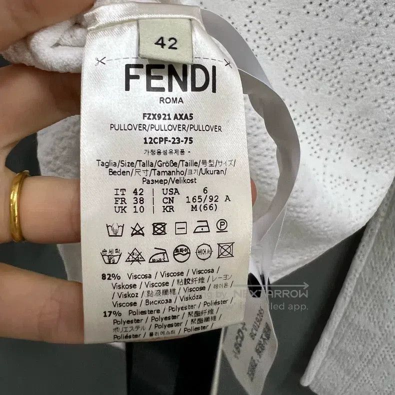 Fendi Fendi White Cutout Logo High-Neck Sweater Size S / US 4 / IT 40 - 4 Thumbnail