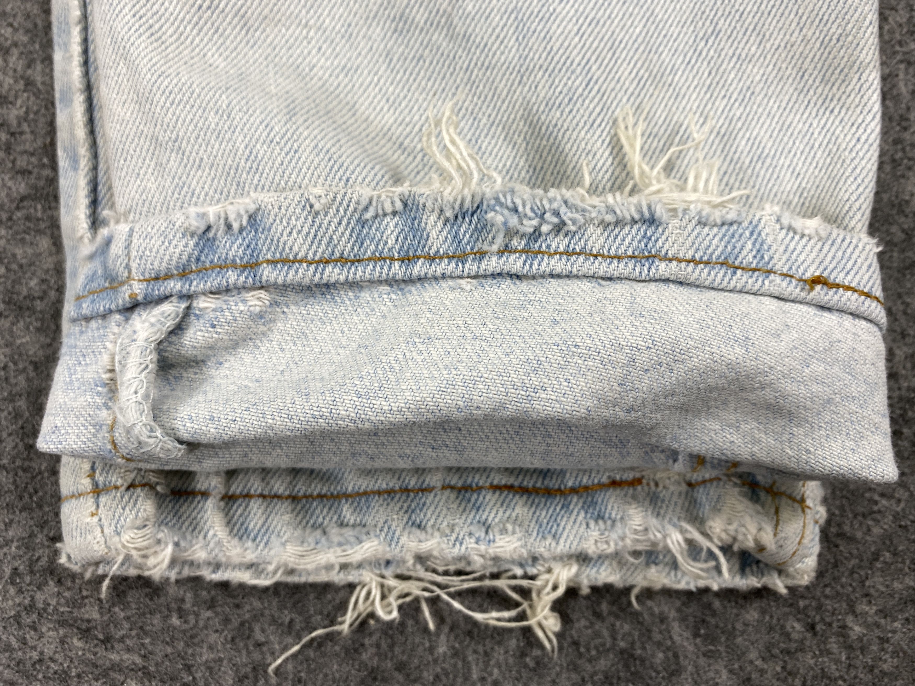 Levi's Light Blue Wash Vintage Levi's 550 USA 28x31.5 Denim -SJ003 Size US 28 / EU 44 - 12 Thumbnail