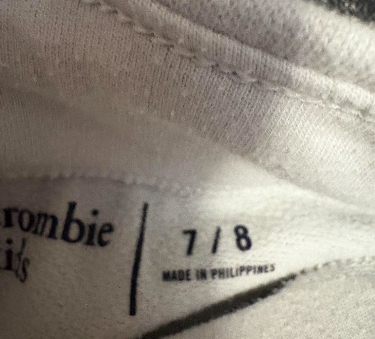 Abercrombie & Fitch Kids shorts Size US 26 / EU 42 - 2 Thumbnail