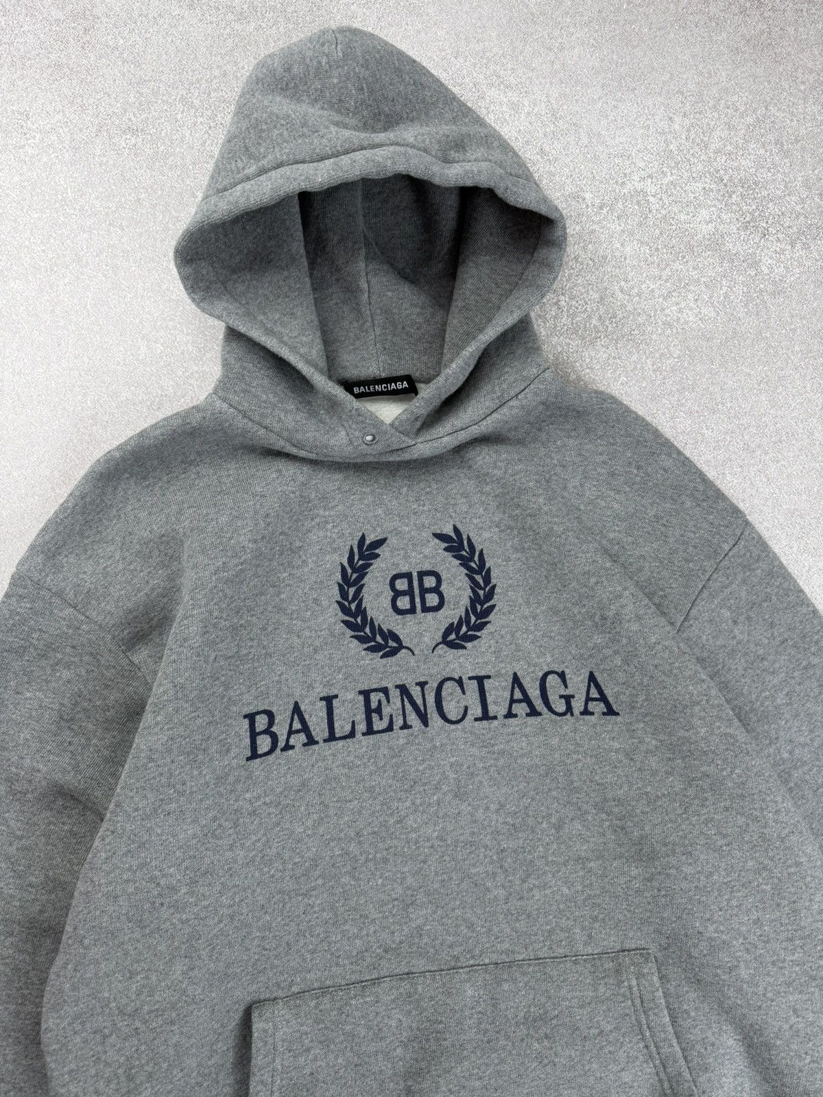 Balenciaga Balenciaga Crest Logo Cotton Hoodie Size XXS Size US XXS / EU 40 - 5 Thumbnail
