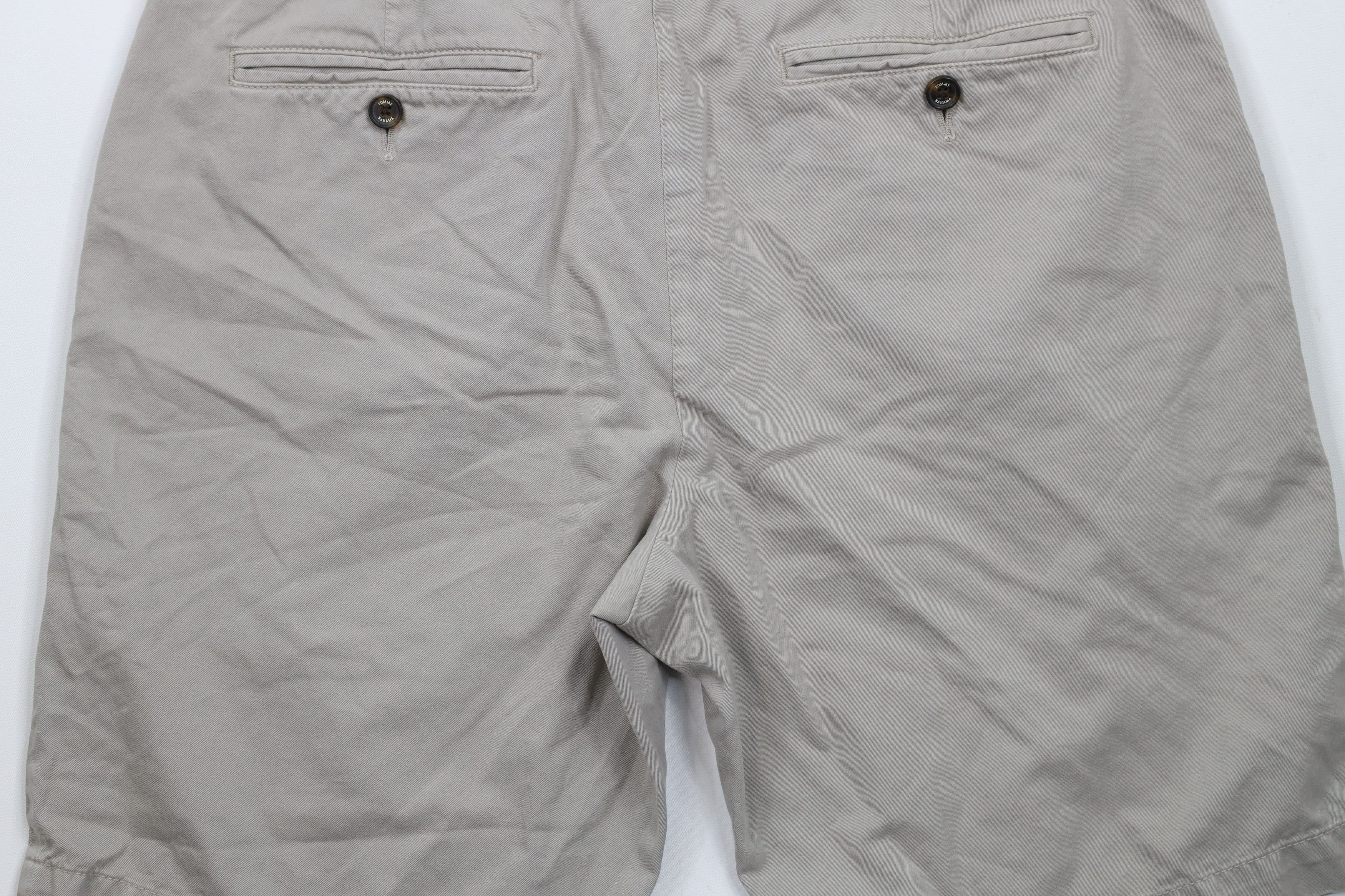 Tommy Bahama × Vintage Vintage Y2K Tommy Bahama Knee Golfing Chino Shorts Gray Size US 34 / EU 50 - 11 Thumbnail