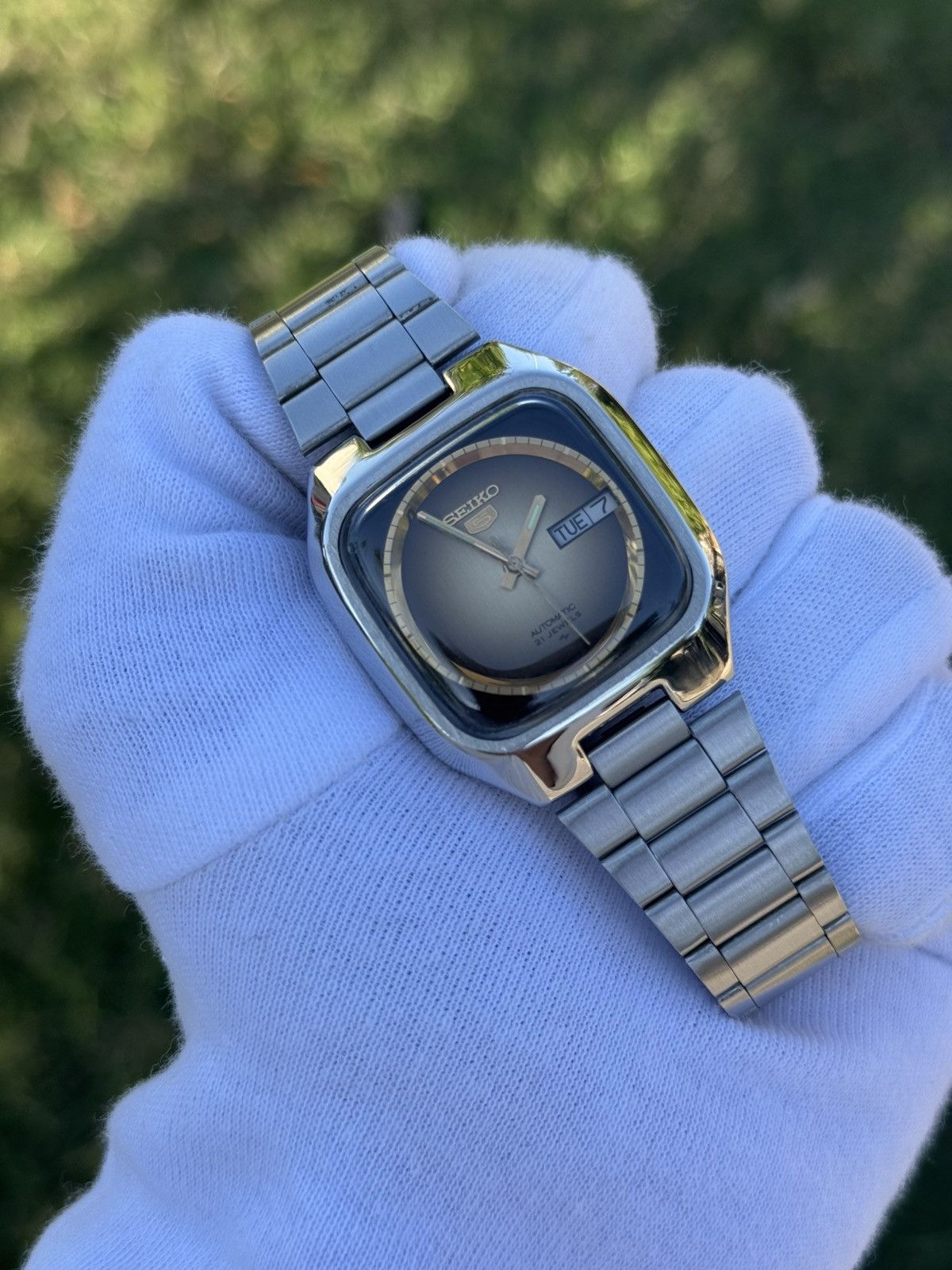 Seiko Vintage Seiko 5 Automatic Watch: smoke-grey Dial, mens watch Size 36 - 4 Thumbnail