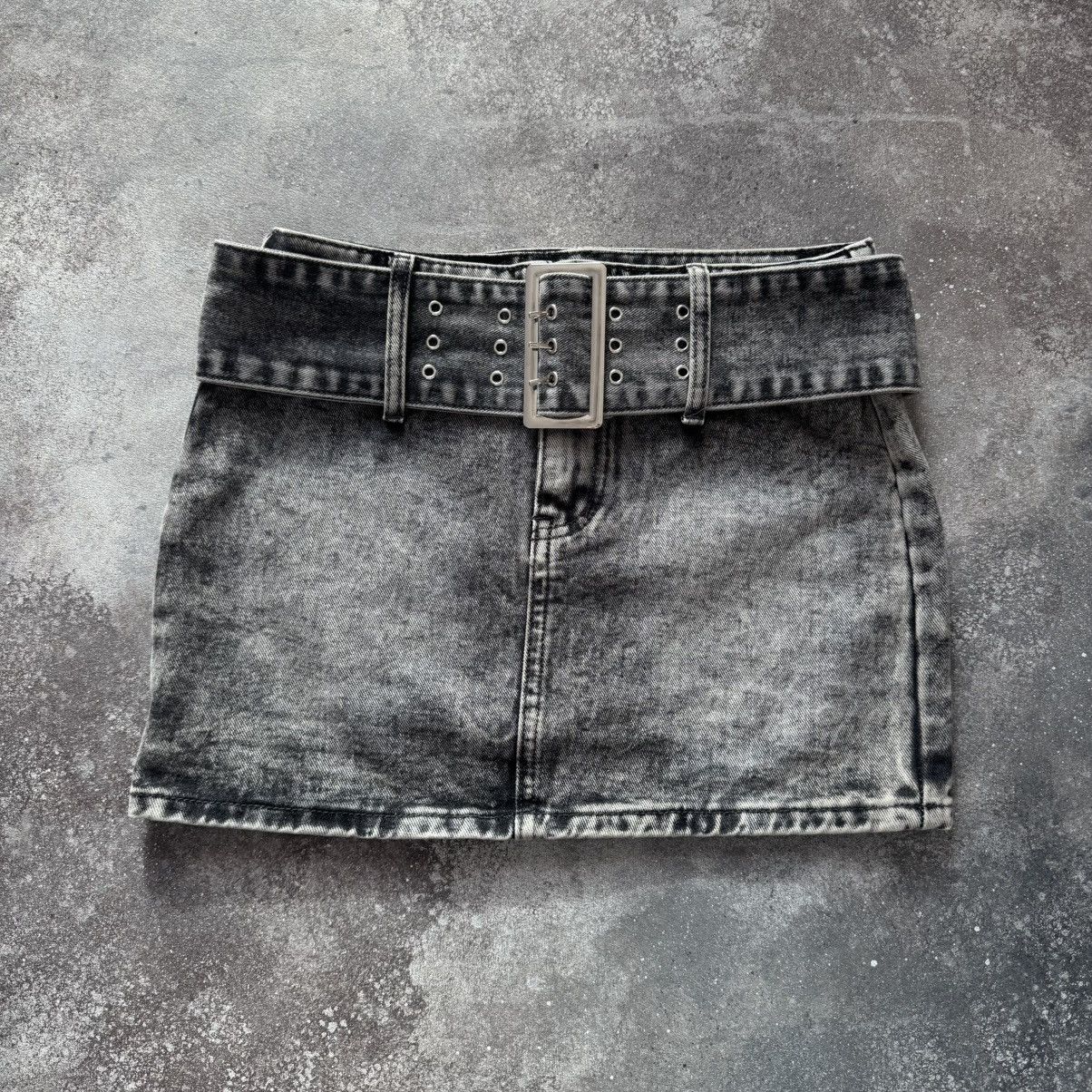 20471120 × Japanese Brand Amazing Washed Belted Mini Skirt Size 28" / US 6 / IT 42 - 1 Thumbnail