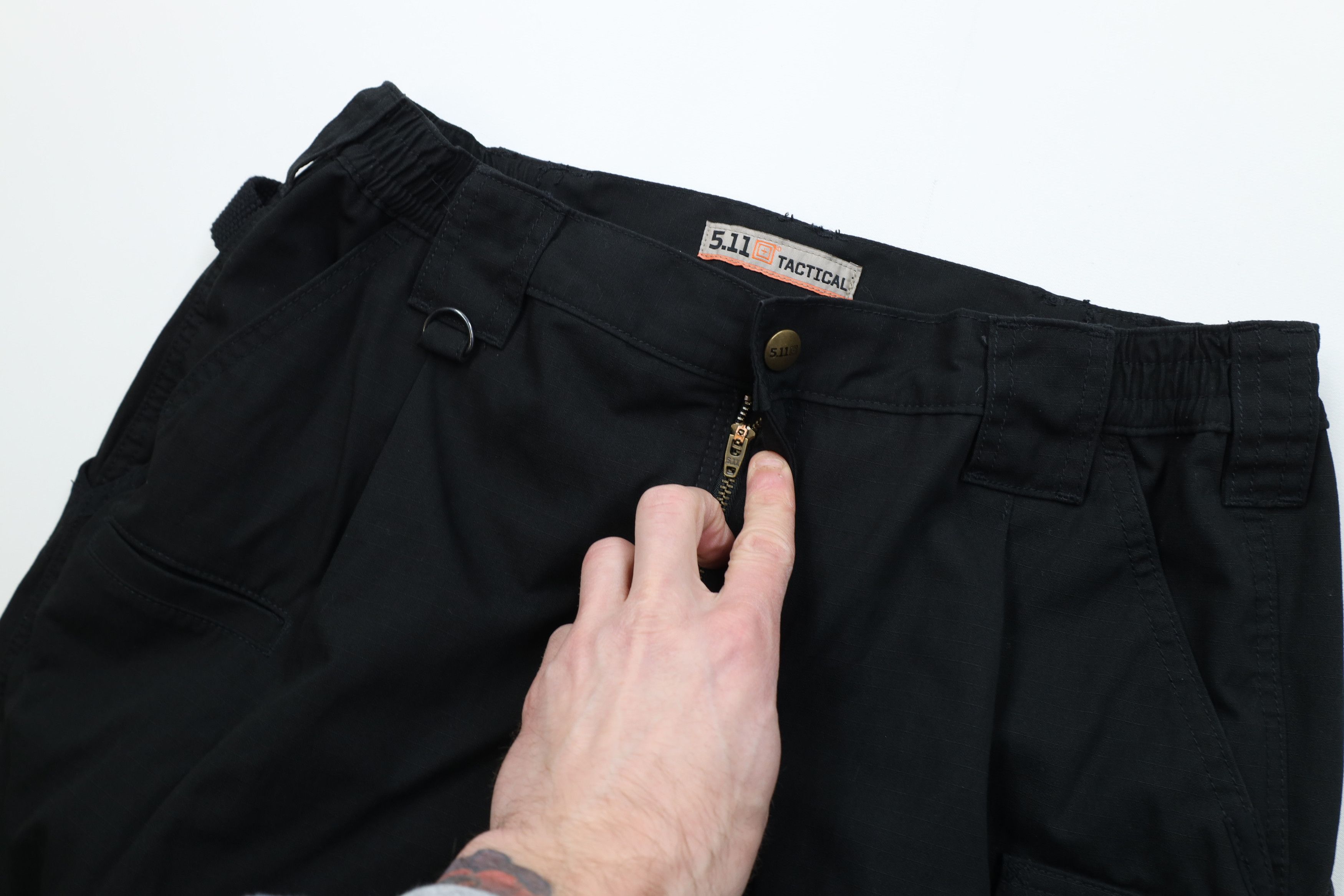 Vintage 5.11 Tactical Series Fit Taclite Wide Leg Cargo Pants Size US 34 / EU 50 - 7 Thumbnail