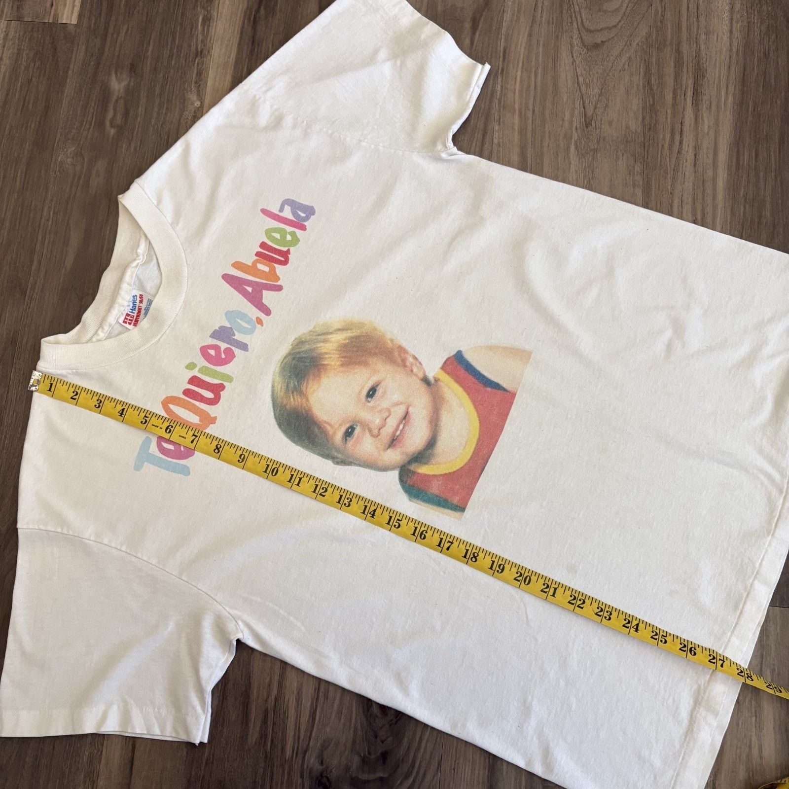 Vintage Vintage Random Baby Photo Portrait Art T-Shirt Men's Size L Size US L / EU 52-54 / 3 - 6 Thumbnail