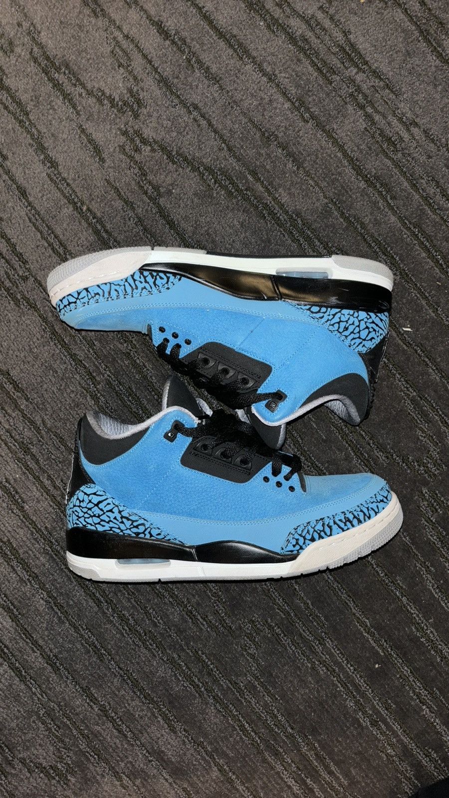 Jordan Brand Air Jordan 3 Retro Powder Blue Size US 9.5 / EU 42-43 - 2 Thumbnail