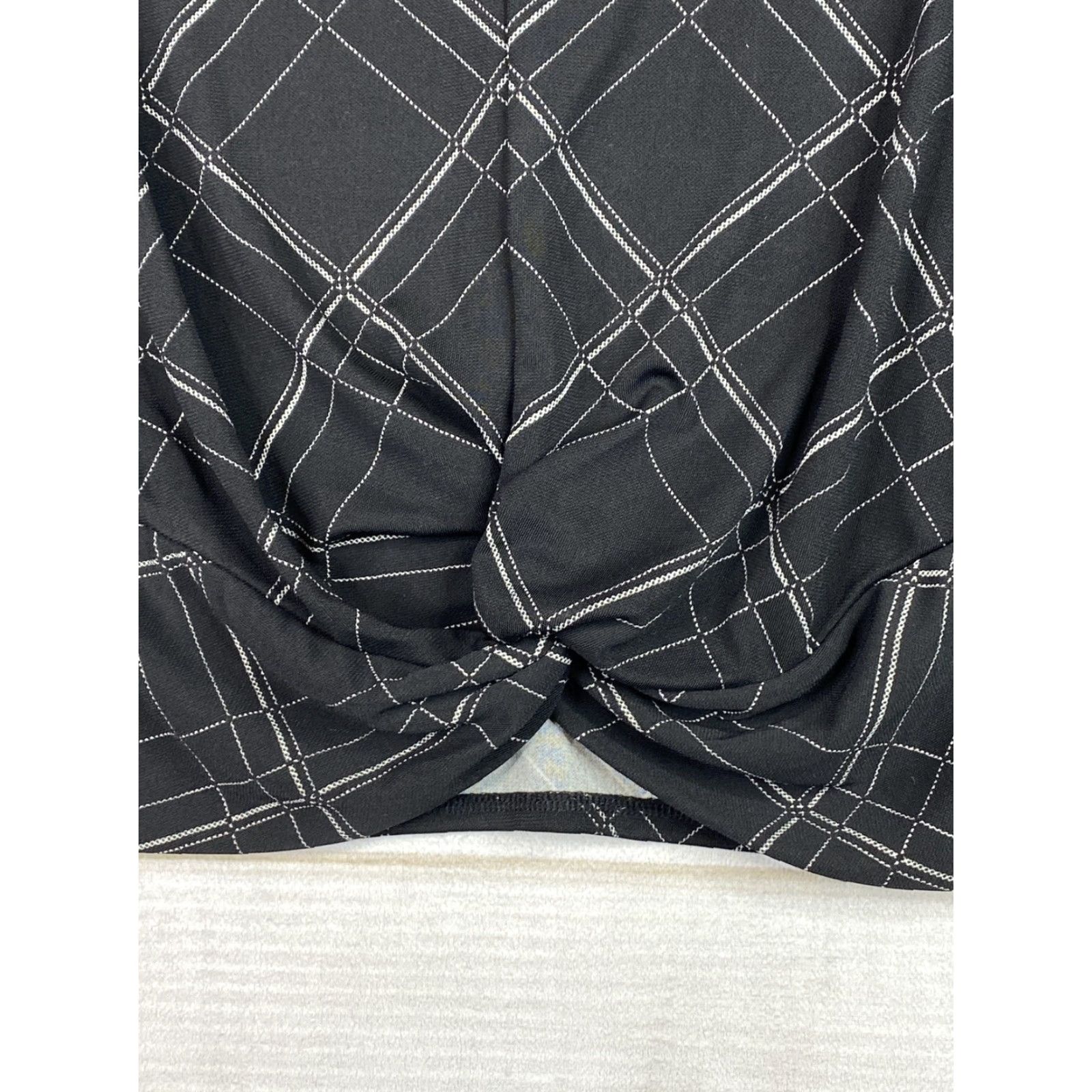 Alfani Alfani Elements Top Womens PS Petite Small Black Print Twist Front Stretch NWT Blouse Shirt Size S / US 4 / IT 40 - 3 Thumbnail