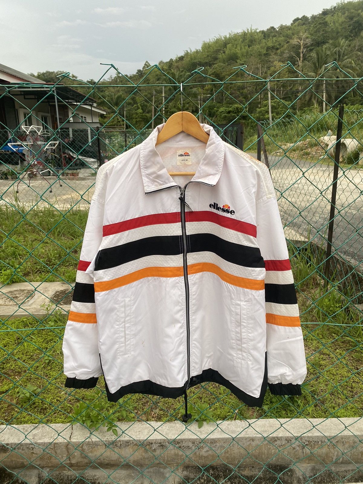 Ellesse AW Vintage Ellesse Zip Up Jacket Size US L / EU 52-54 / 3 - 2 Thumbnail