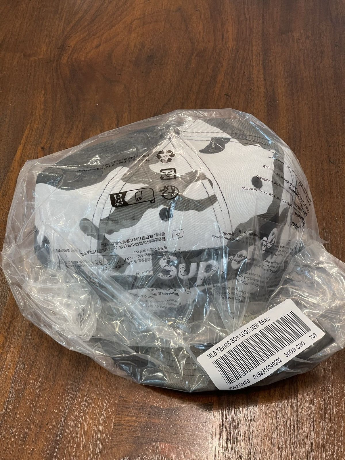 MLB × New Era × Supreme Supreme MLB Teams Box Logo New Era 59Fifty Cap Snow Camo Size ONE SIZE - 4 Thumbnail