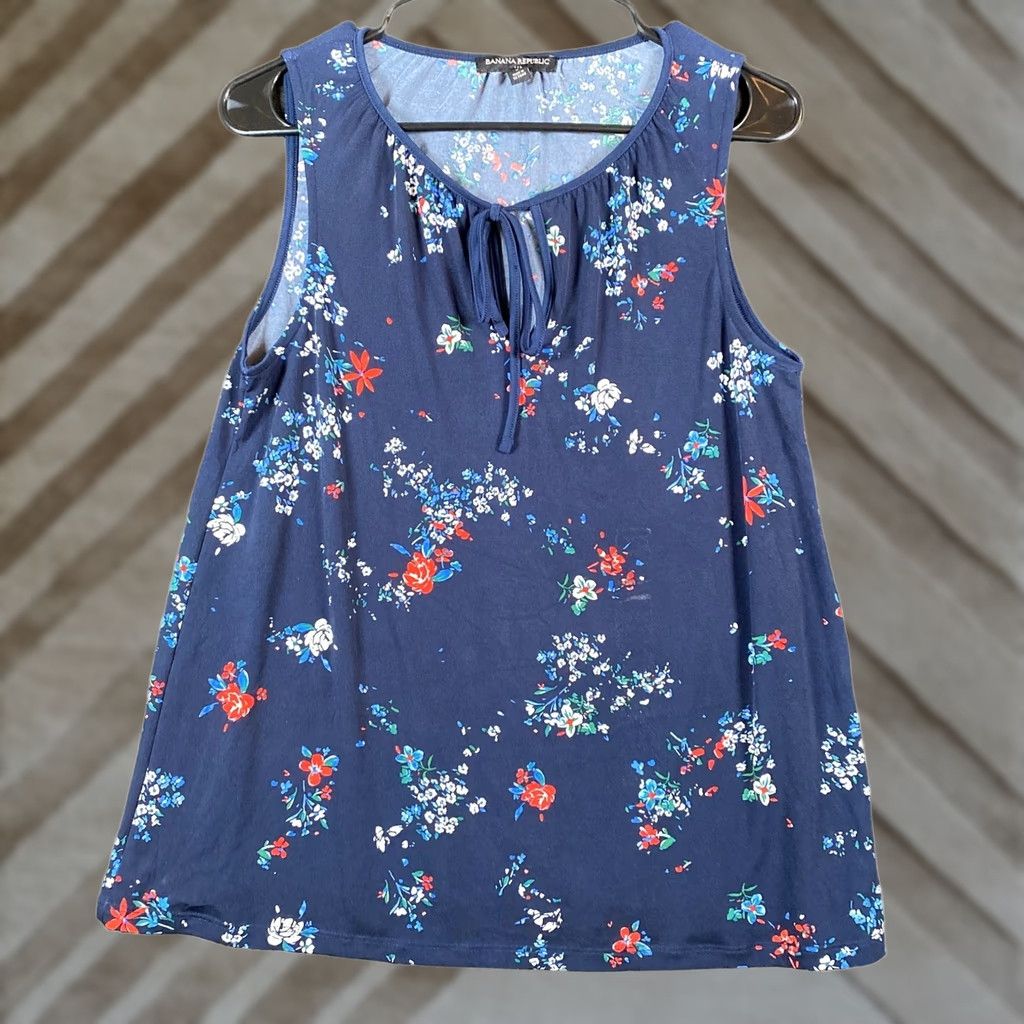 Banana Republic Banana Republic Womens Blouse Leaf Floral Front Tie Sleeveless Stretch Small Shirt Womens Blouse Leaf Floral Front Tie Sleeveless Stretch Small Size S / US 4 / IT 40 - 1 Thumbnail