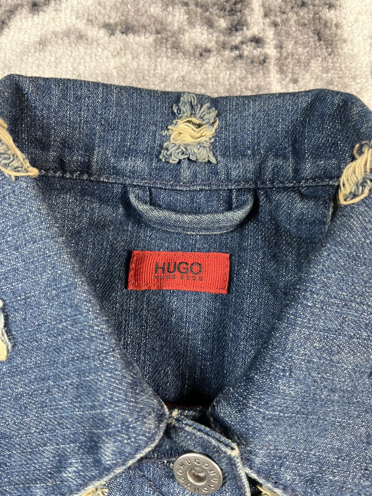 Hugo Boss Hugo Boss Distressed Denim Jacket Women S Blue Size S / US 4 / IT 40 - 8 Thumbnail