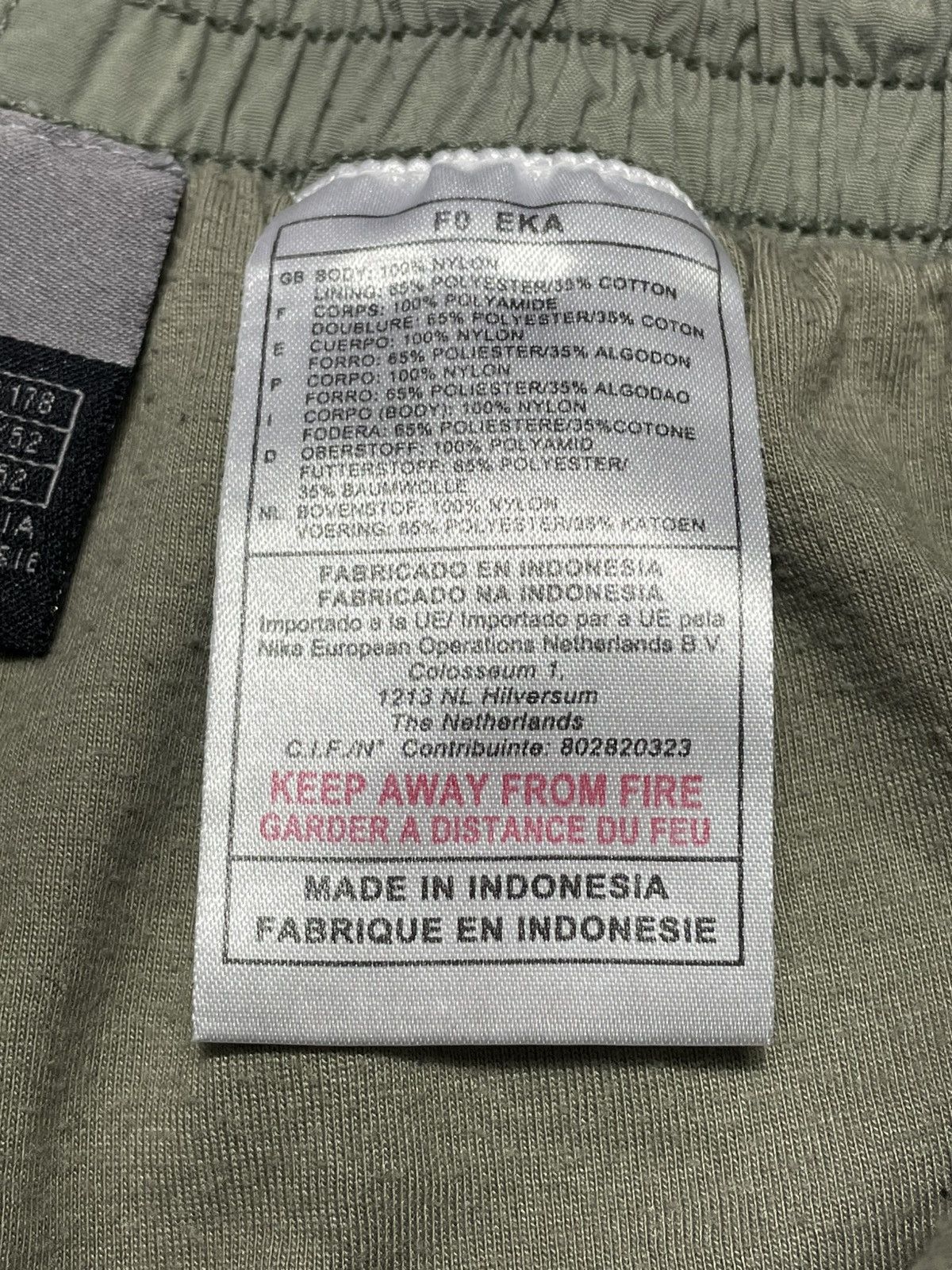 Nike 00s Nike Vintage Nylon Baggy Swoosh Drill Joggers Pants Y2K Size US 32 / EU 48 - 10 Thumbnail