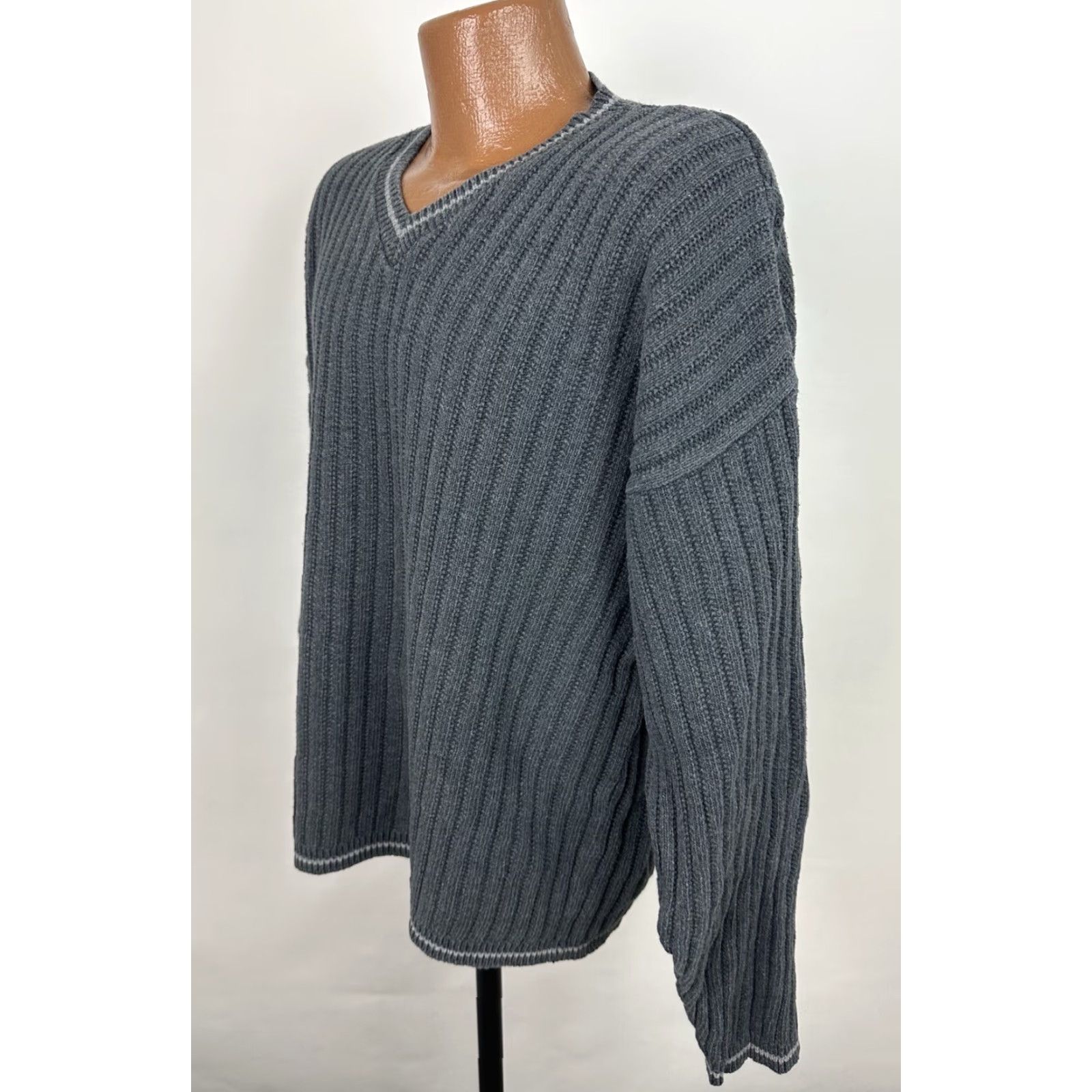 Bill Blass VINTAGE Bill Blass V-Neck Sweater Men L Gray Cotton Knit Heavyweight 90s 80s Retro Casual Size US L / EU 52-54 / 3 - 5 Thumbnail