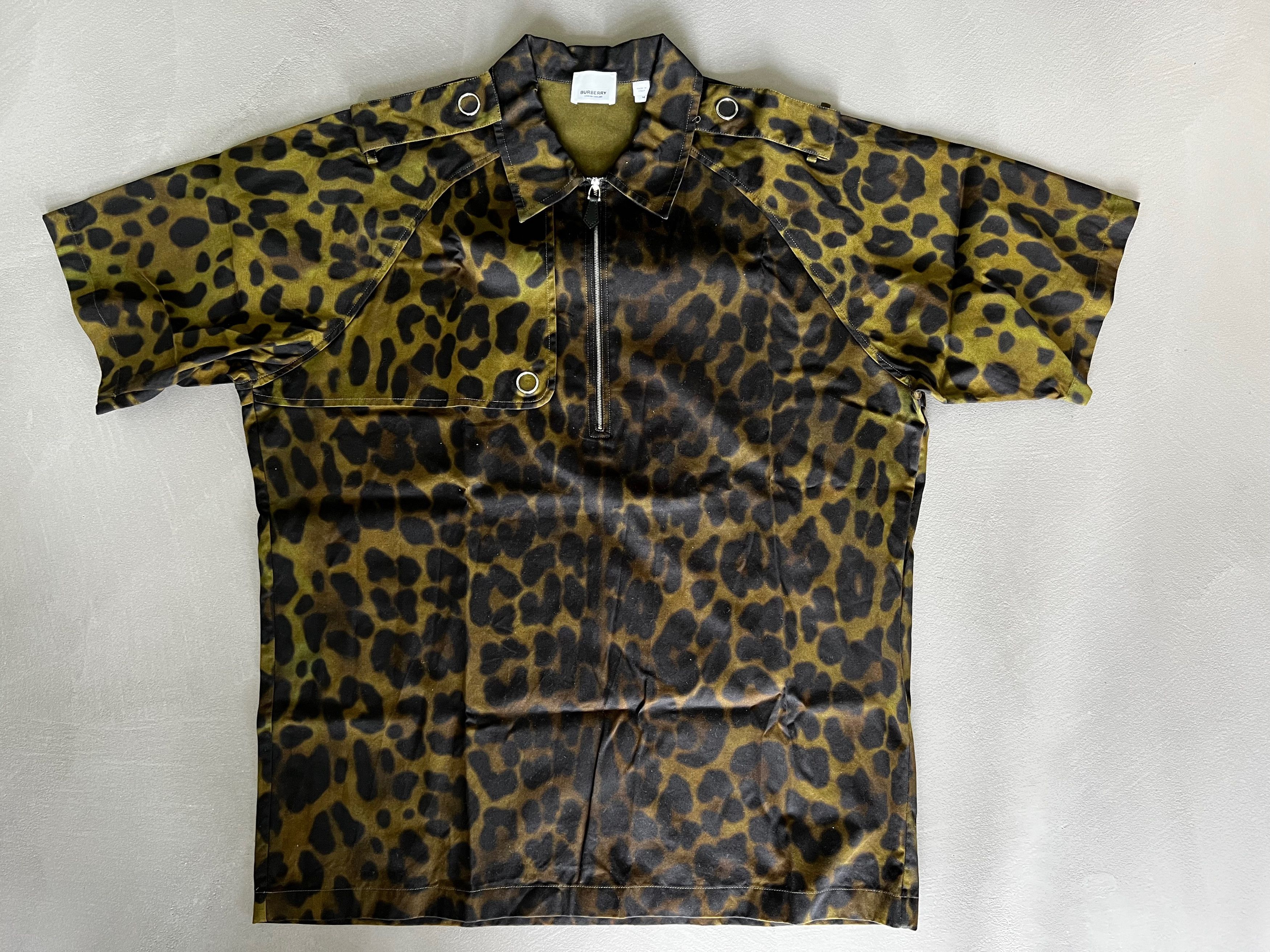Burberry Burberry Runway Short Sleeve Leopard Print Shirt, SS19 Size US M / EU 48-50 / 2 - 1 Thumbnail