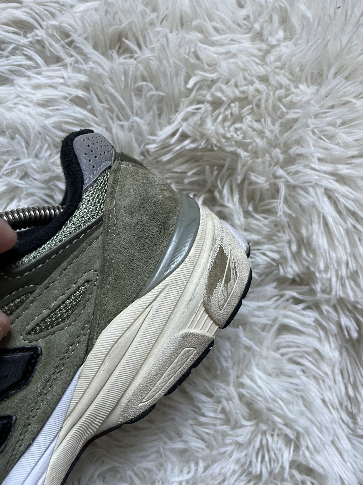 JJJJound × New Balance New Balance x JJJjound 990 v3 olive Size US 8 / EU 41 - 7 Thumbnail