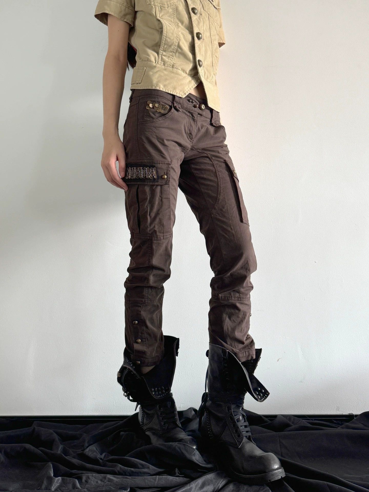 Vintage Vintage Italian Beaded Fitted Low-Rise Crop Pants Size 25" / US 0 / IT 36 - 1 Thumbnail