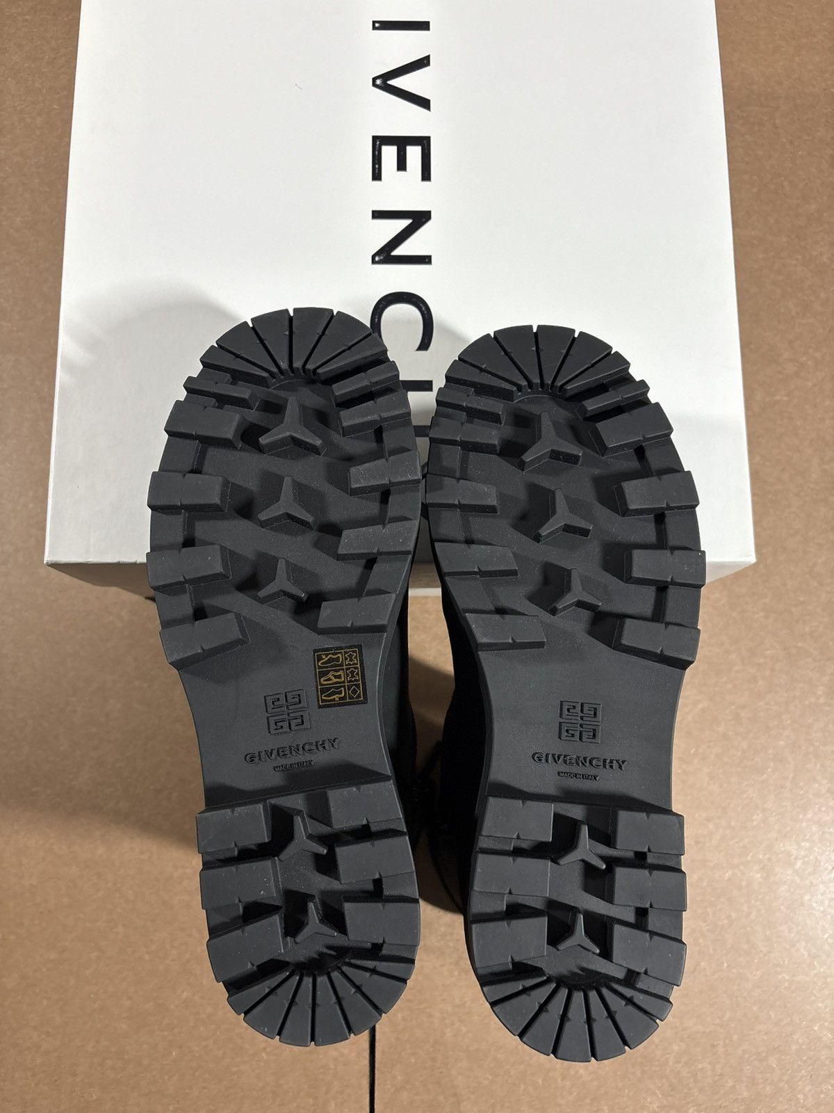 Givenchy Givenchy Zip High Boots Black Leather Size 42 New Size US 9 / EU 42 - 6 Thumbnail
