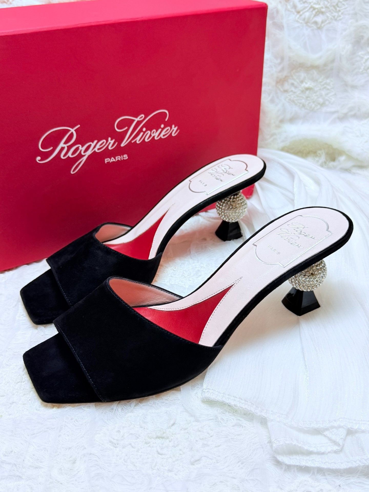 Roger Vivier Roger Vivier Retro Sandals us_7-5 Women Size US 7.5 / IT 37.5 - 1 Thumbnail