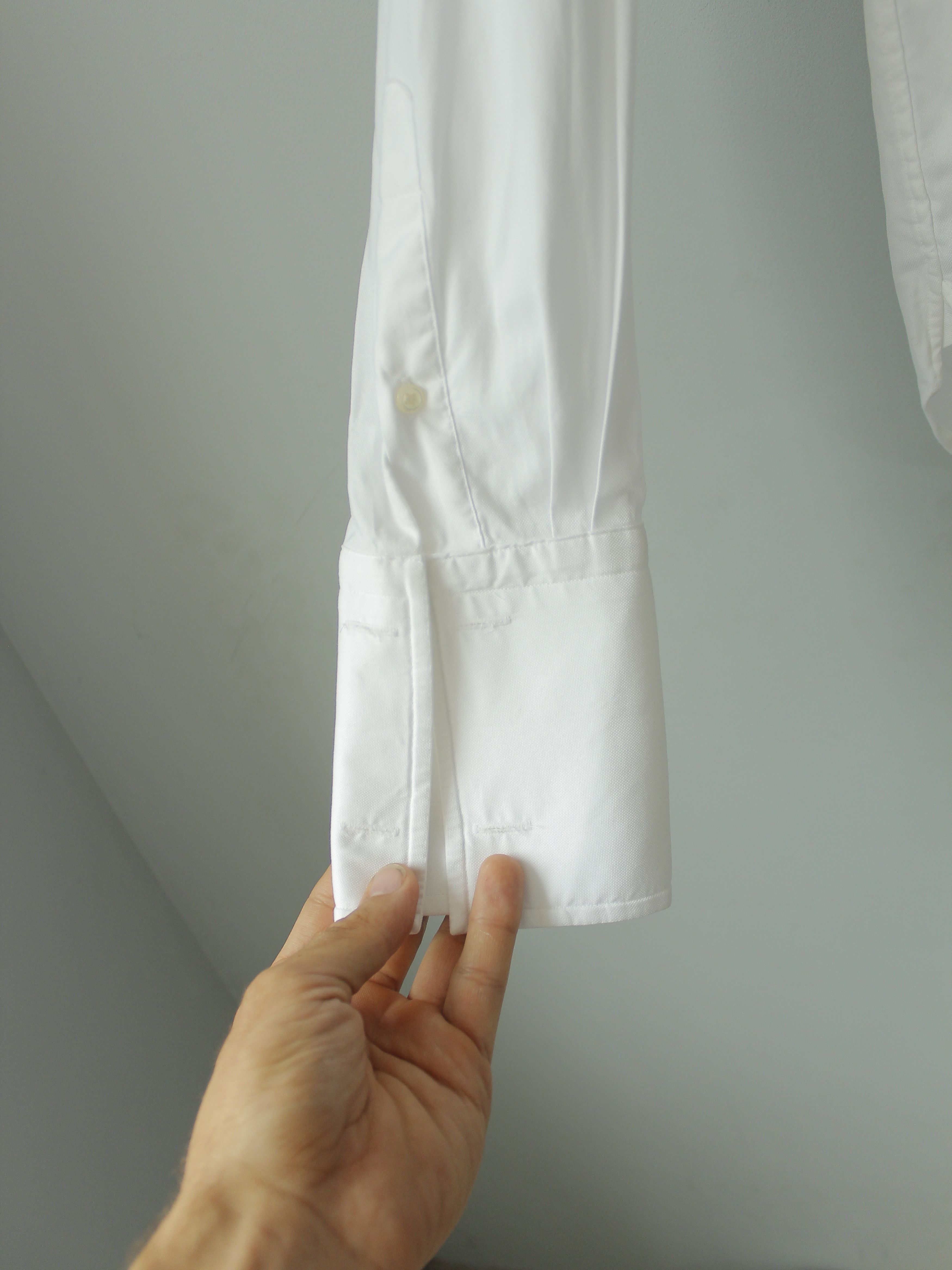 Boggi Boggi Custom Fit Button Up shirt White holes for cufflinks Size US S / EU 44-46 / 1 - 5 Thumbnail