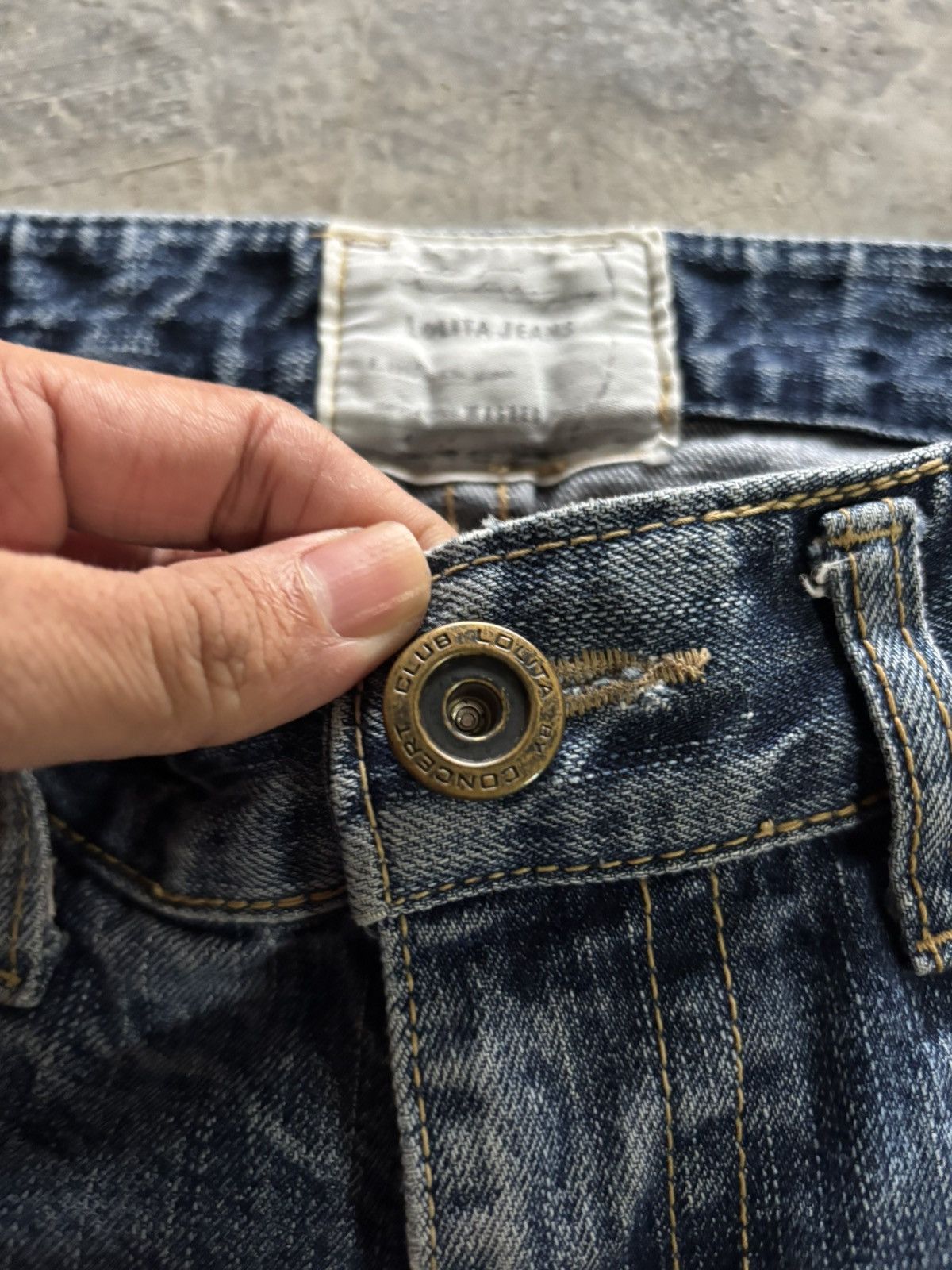 Japanese Brand LOLITA RARE YOSHITOMO NARA ANGRY PRINCESS DISTRESSED DENIM Size US 31 - 4 Thumbnail
