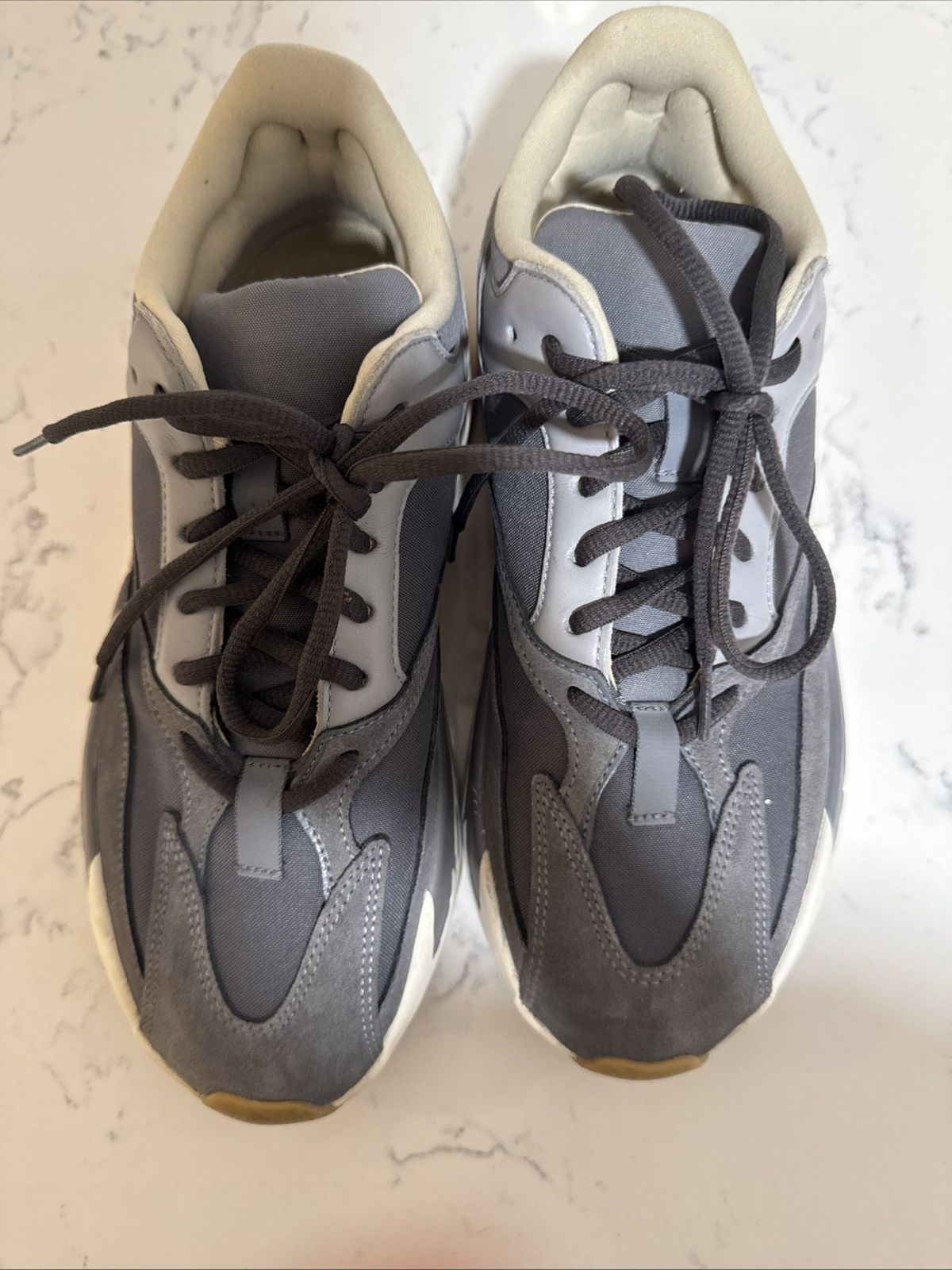 Yeezy Adidas Yeezy Boost 700 Magnet size 9 Size US 9 / EU 42 - 5 Thumbnail