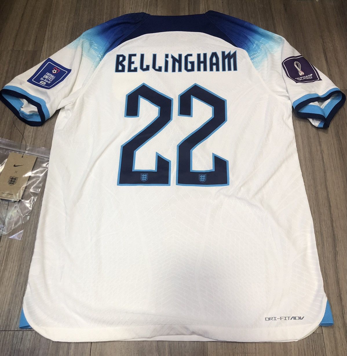 Nike England world cup 2022 player issue shirt #22 Bellingham Size US M / EU 48-50 / 2 - 2 Thumbnail