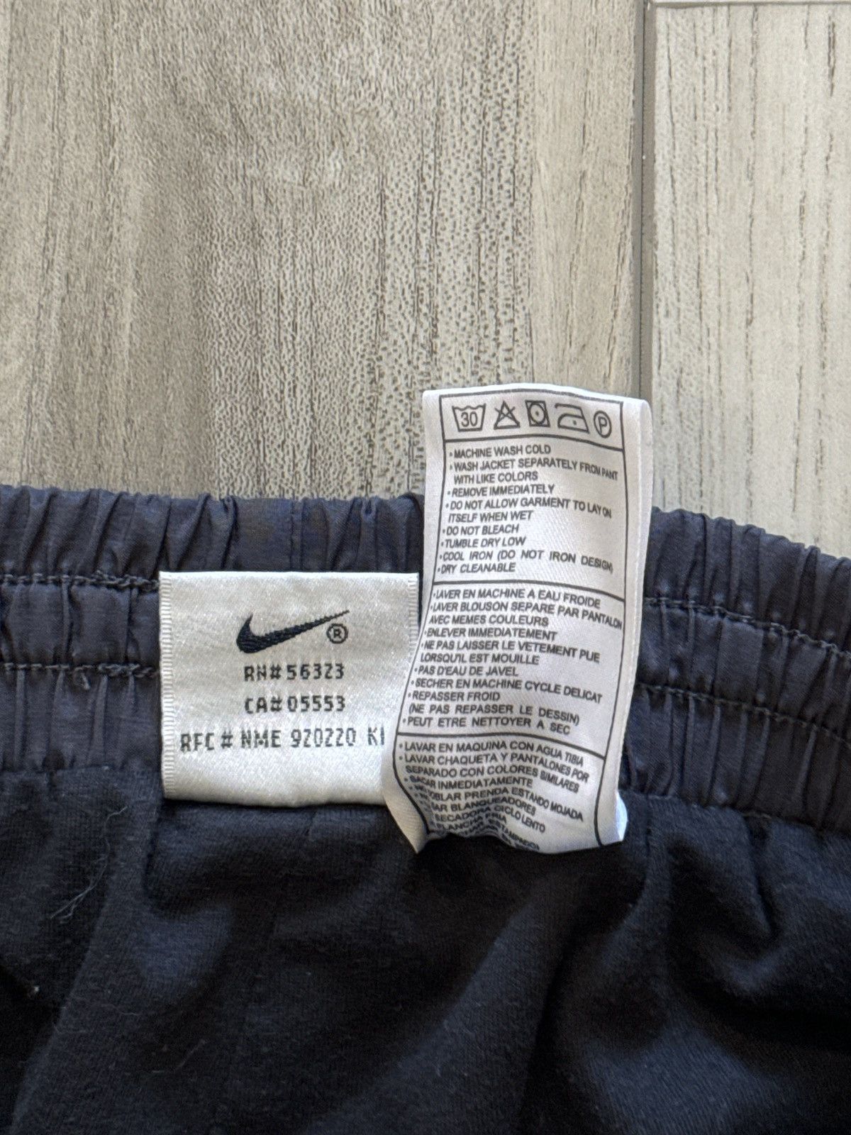 Nike Y2K Nike Nylon Sweatpants Size US 30 / EU 46 - 4 Thumbnail