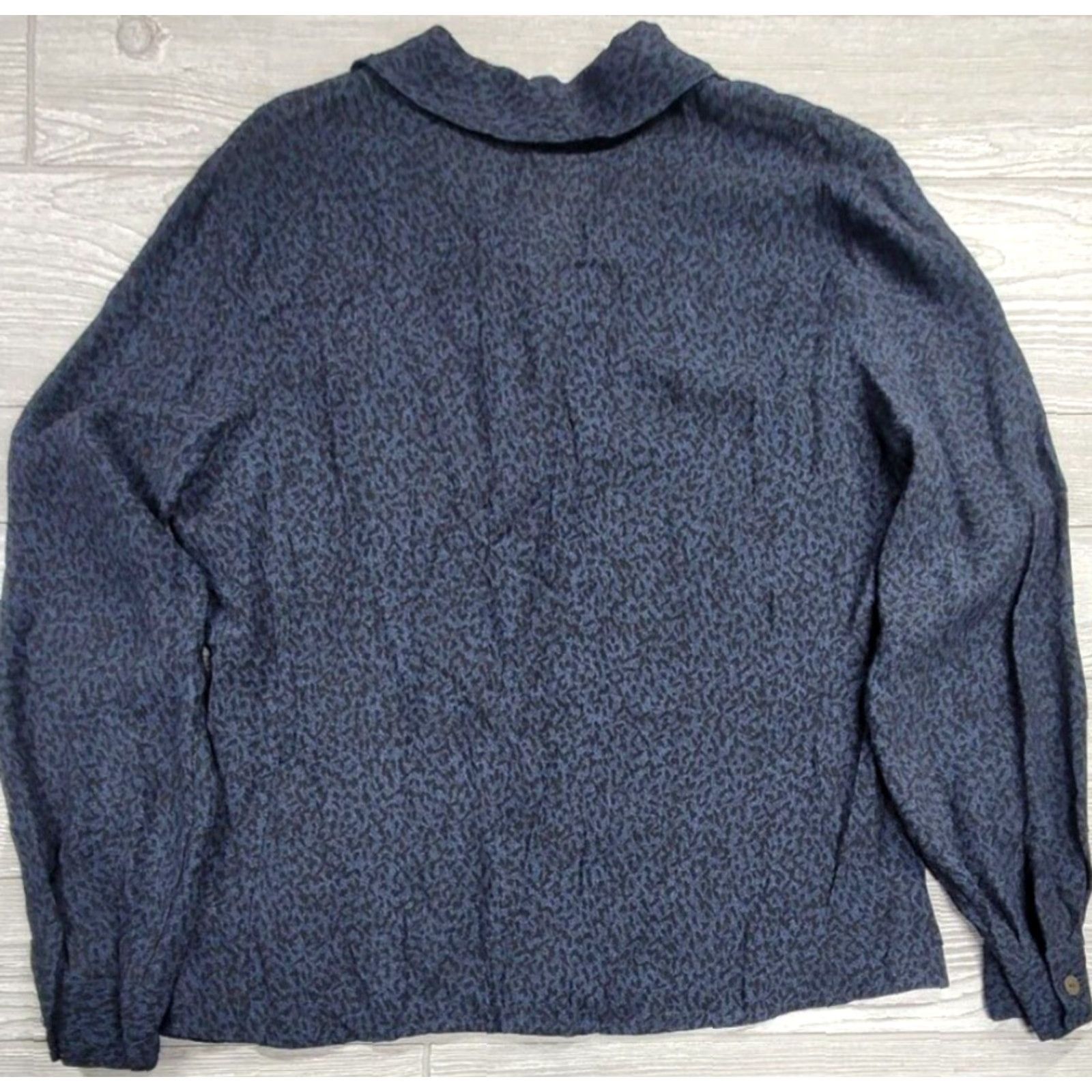 Zanella Zanella Women Button Up Top 10 Blue Black Cheetah Print Sheer Long Sleeve Italy Shirt Adult 10 Blue Black Cheetah Print Button-Up Zanella Women Size L / US 10 / IT 46 - 7 Thumbnail