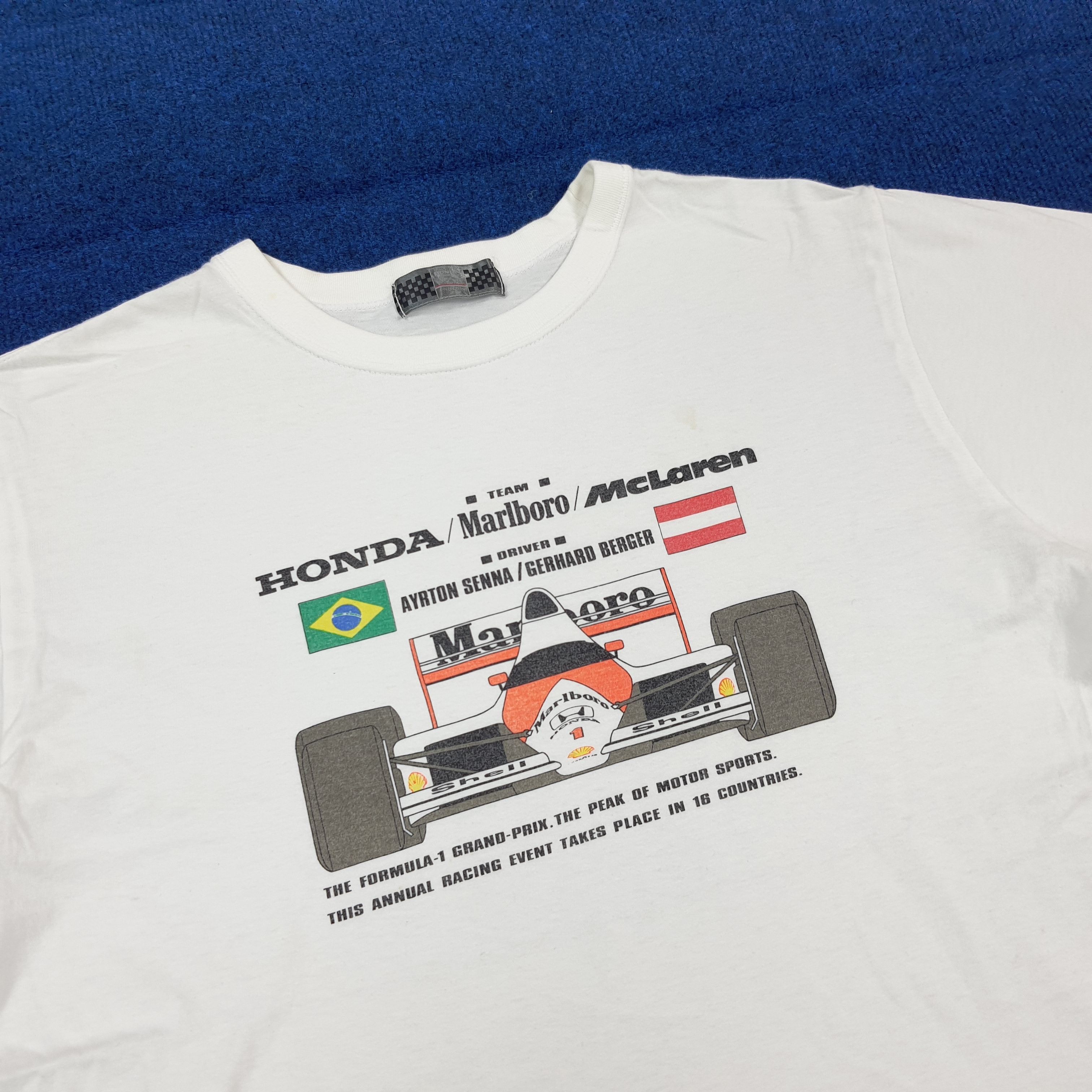 Honda Vintage HONDA Team F1 Formula 1 tshirt C301N16 Size US M / EU 48-50 / 2 - 2 Thumbnail