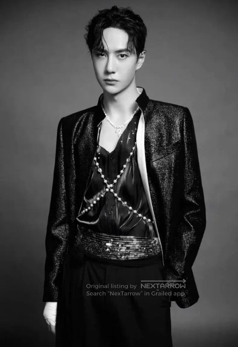 Chanel Chanel Black Silver Collar Jacket Size US S / EU 44-46 / 1 - 7 Thumbnail