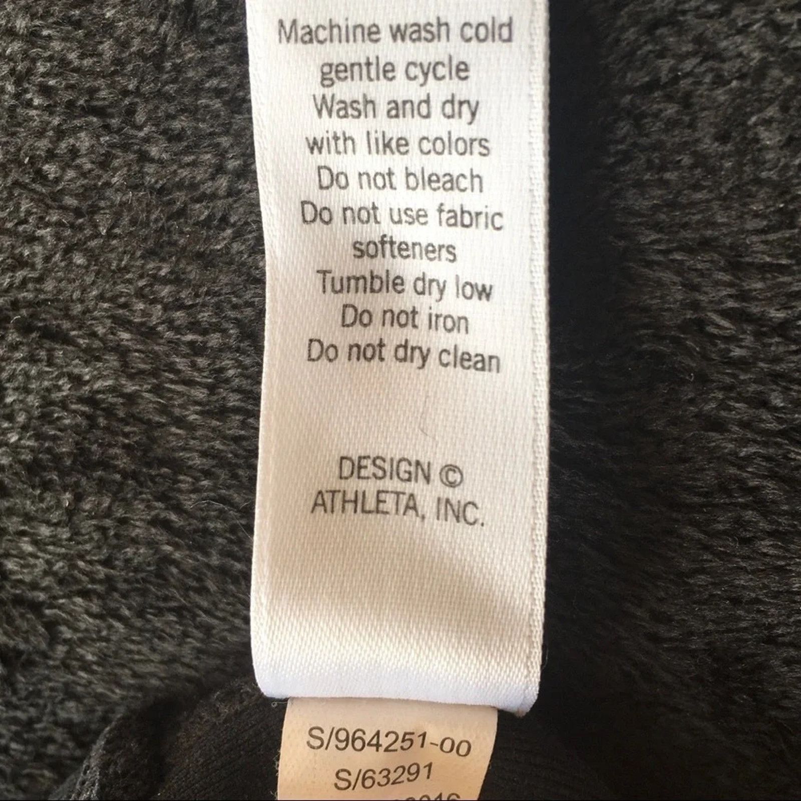 Athleta Athleta capri leggings, size small Size 27" / US 4 / IT 40 - 8 Thumbnail