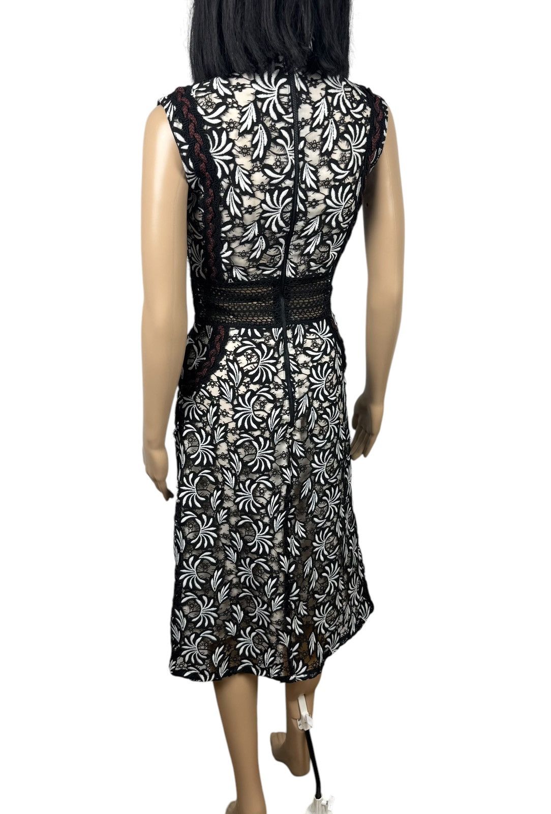 Self-Portrait Self Portrait Lace Sleeveless Lace Midi Dress size US4 UK8 Size S / US 4 / IT 40 - 9 Thumbnail