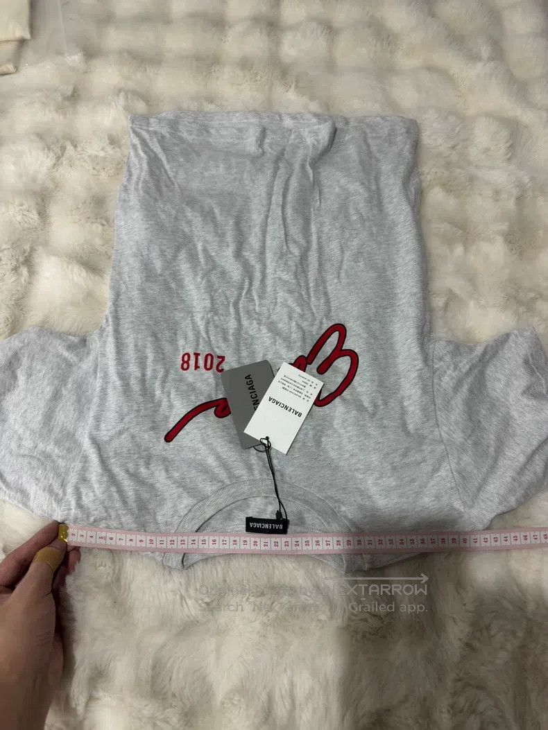 Balenciaga Balenciaga Short-sleeve Size US S / EU 44-46 / 1 - 7 Thumbnail