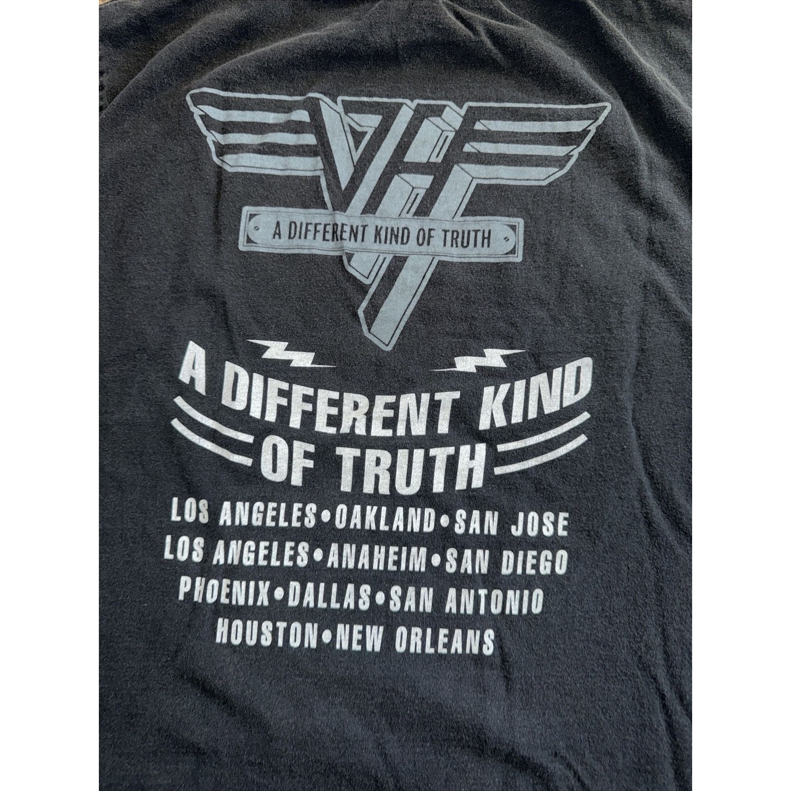 Band Tees × Vintage 2012 Van Halen Tour T-Shirt Black Medium 18x25 Size US M / EU 48-50 / 2 - 5 Thumbnail