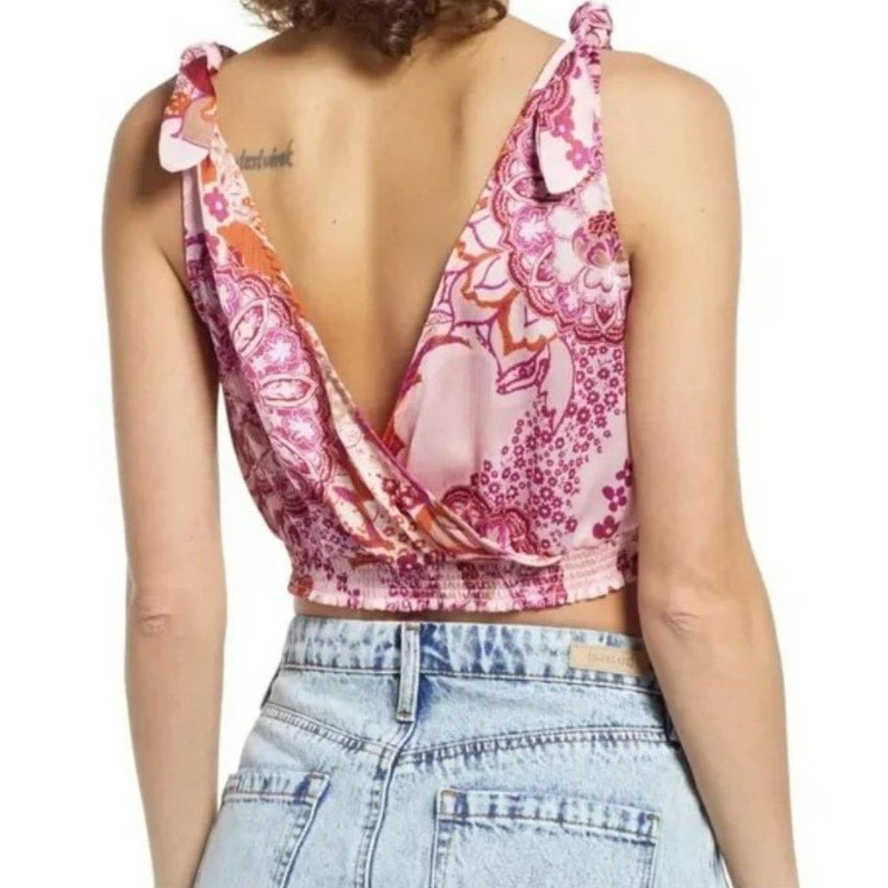 Free People NWT New Free People Weekend in Montauk Smocked Crop Tie Str Size XL / US 12-14 / IT 48-50 - 2 Thumbnail