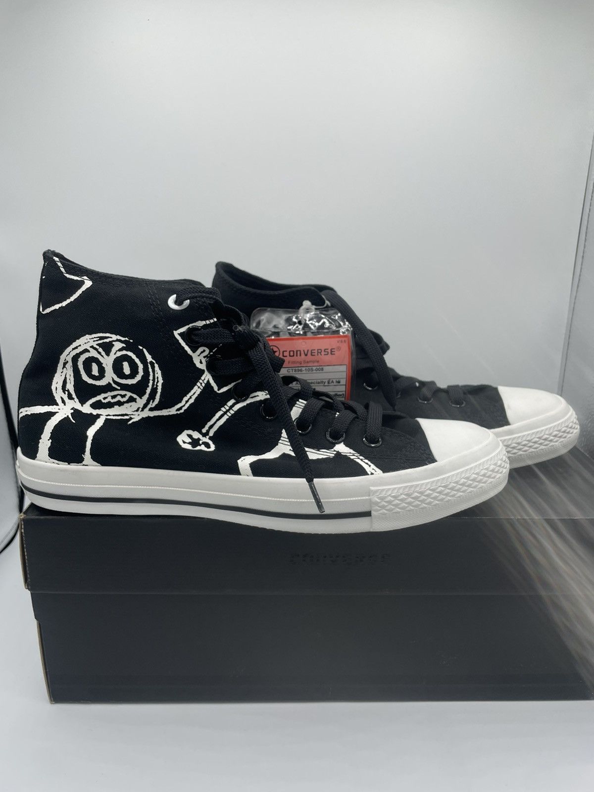 Converse RARE CORALINE CONVERSE SAMPLE ANIMATION CREW 1 of ??? Size US 9 / EU 42 - 2 Thumbnail