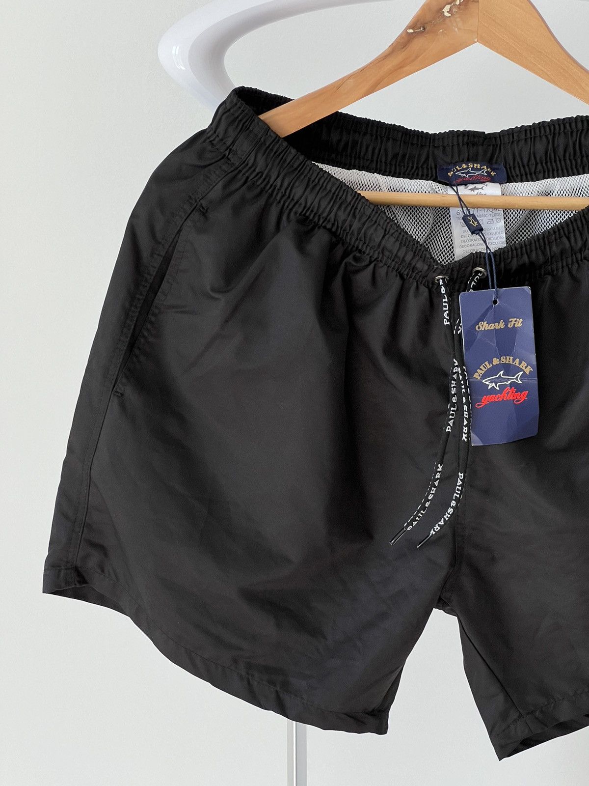 Paul & Shark × Vintage Men’s Paul & Shark nylon shorts - size M Size US 33 - 3 Thumbnail