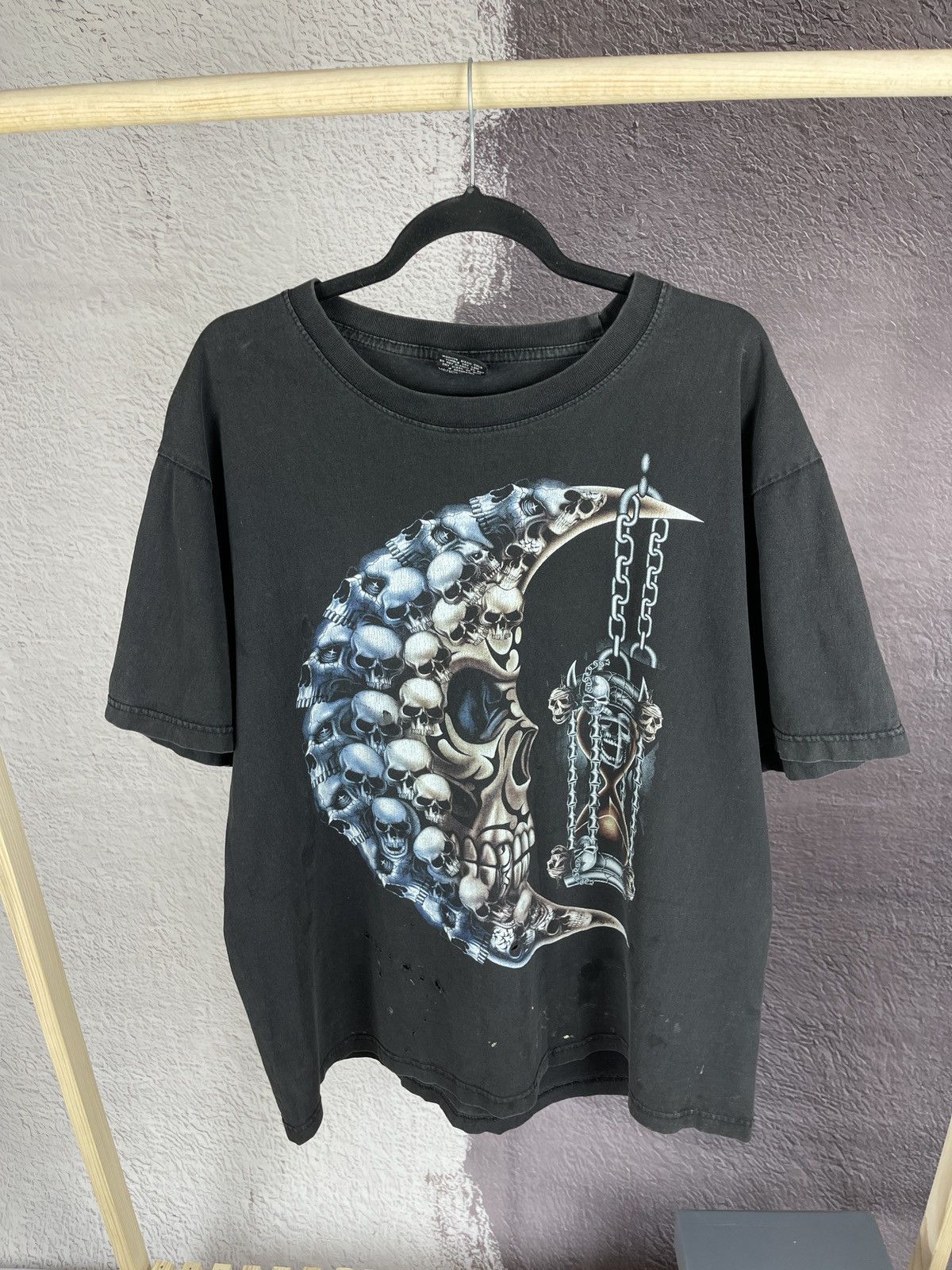 Vintage Vintage Moon Skull Sand Clock Design Distressed Rock tee Size US XL / EU 56 / 4 - 3 Thumbnail