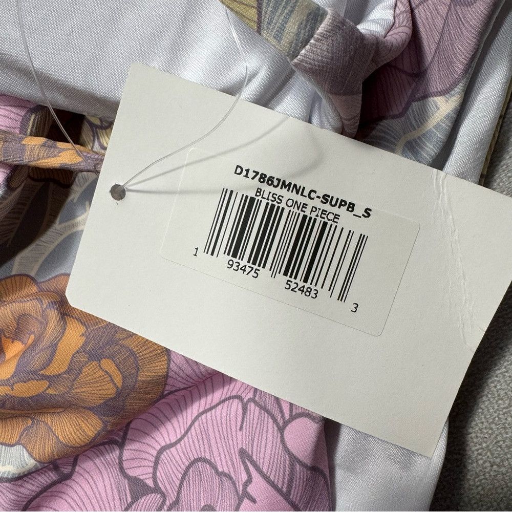 Other NWT New Dippin' Daisy's Bliss Floral Swimsuit Size S Size S / US 4 / IT 40 - 6 Thumbnail