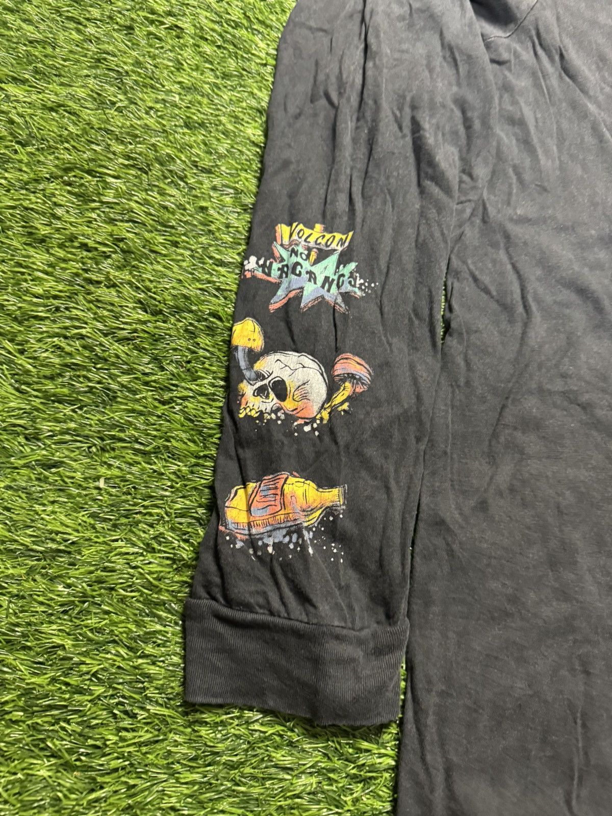 Volcom assorted tshirt - volcom long sleeve Size US L / EU 52-54 / 3 - 4 Thumbnail