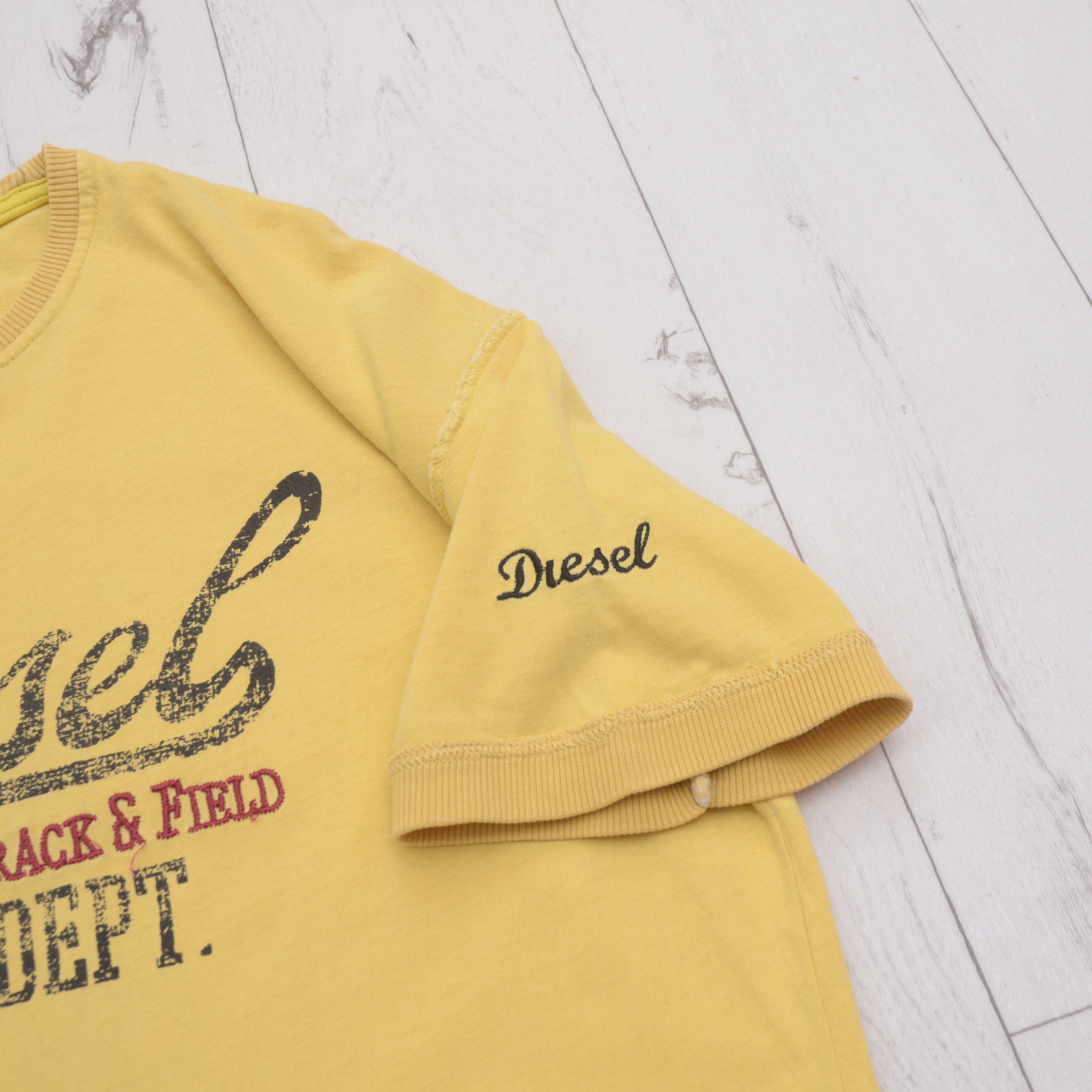 Diesel × Vintage Vintage Diesel Big Logo T-shirt Y2K Faded Tee Yellow Rare Size US XXL / EU 58 / 5 - 7 Thumbnail