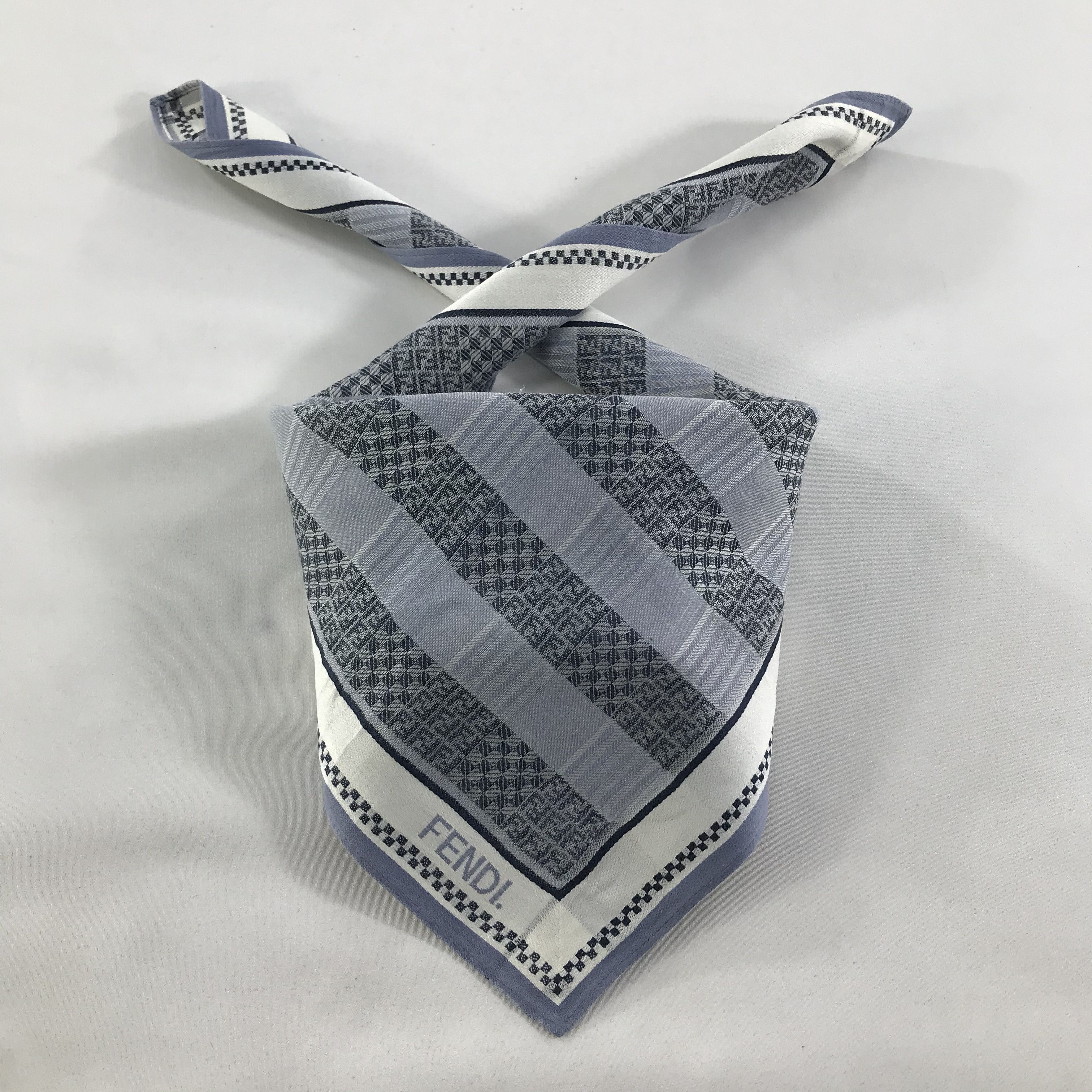 Vintage Vintage Bandana / Handkerchief / Neckerchief - S1490 Size ONE SIZE - 3 Thumbnail