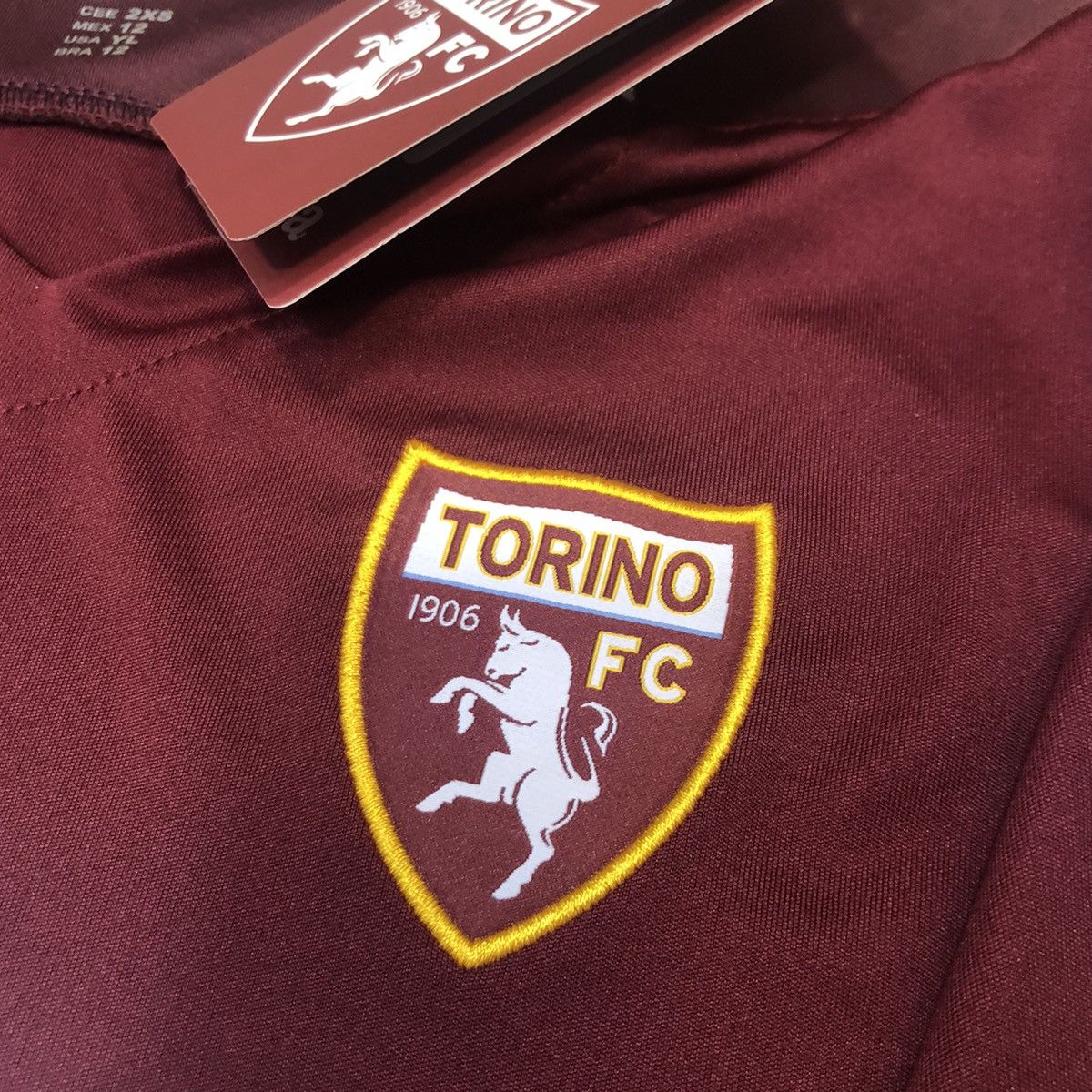 Joma Torino 20/21 home shirt (Bnwt) Size US XXS / EU 40 - 5 Thumbnail