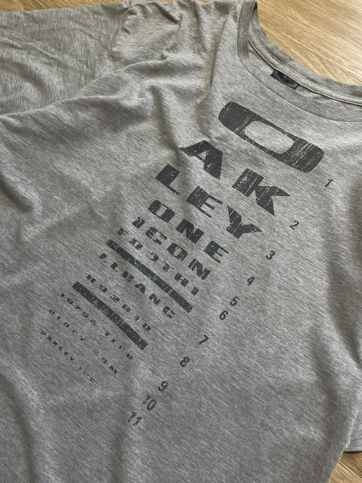 Oakley Vintage oakley t shirt print logo Size US L / EU 52-54 / 3 - 3 Thumbnail