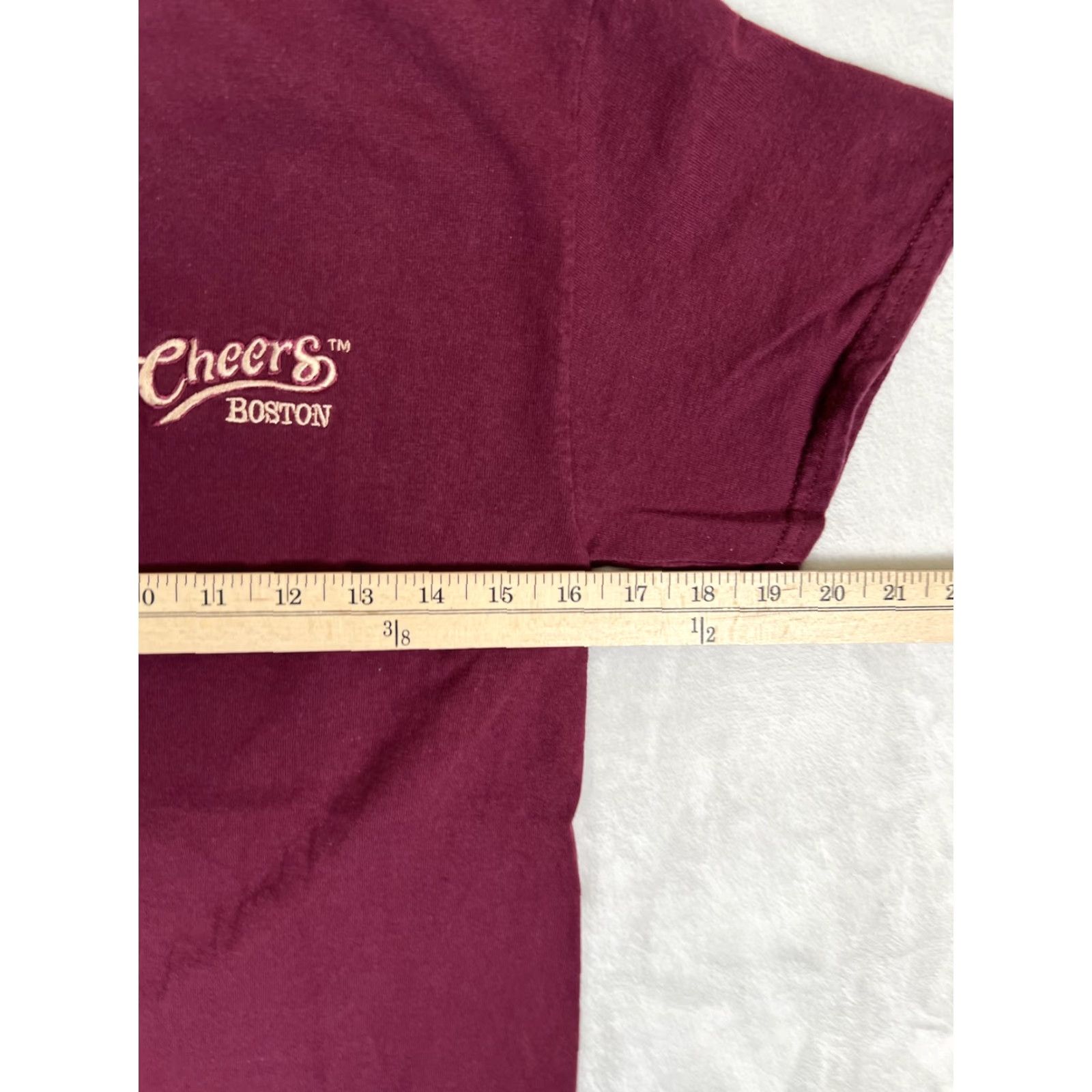 Gildan VINTAGE Cheers Boston T-Shirt Mens Small Red TV Show Bar Size US S / EU 44-46 / 1 - 5 Thumbnail