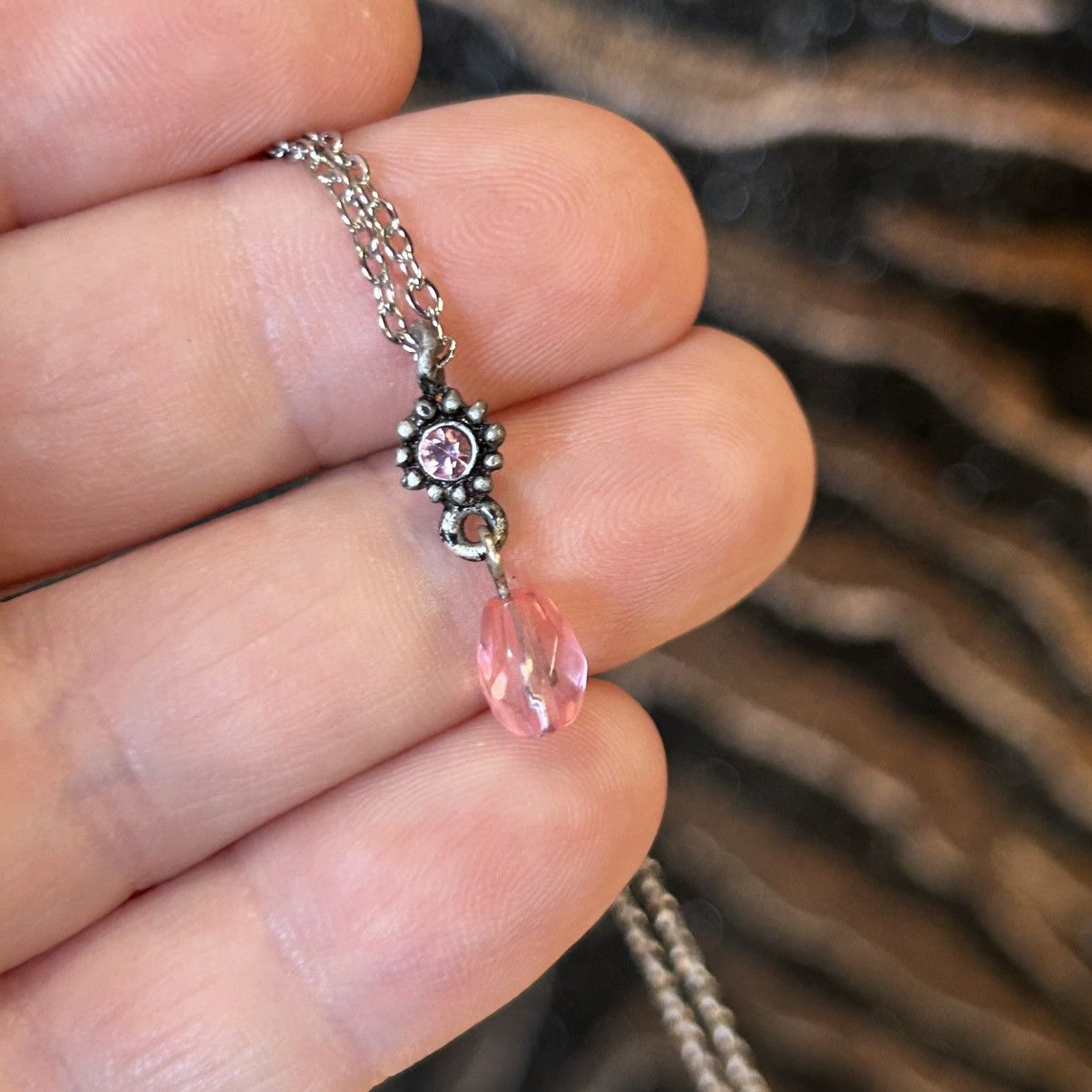 Handmade Handcrafted elegant pink glass pendant on chain necklace Size ONE SIZE - 5 Thumbnail