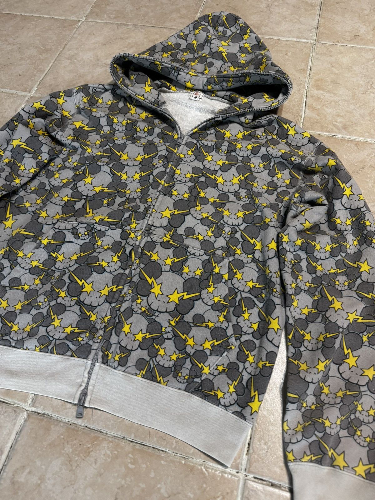 Bape × Kaws A BATHING APE X KAWS S/S 05 SKULLSTA FULL ZIP HOODIE 2005 Size US M / EU 48-50 / 2 - 3 Thumbnail